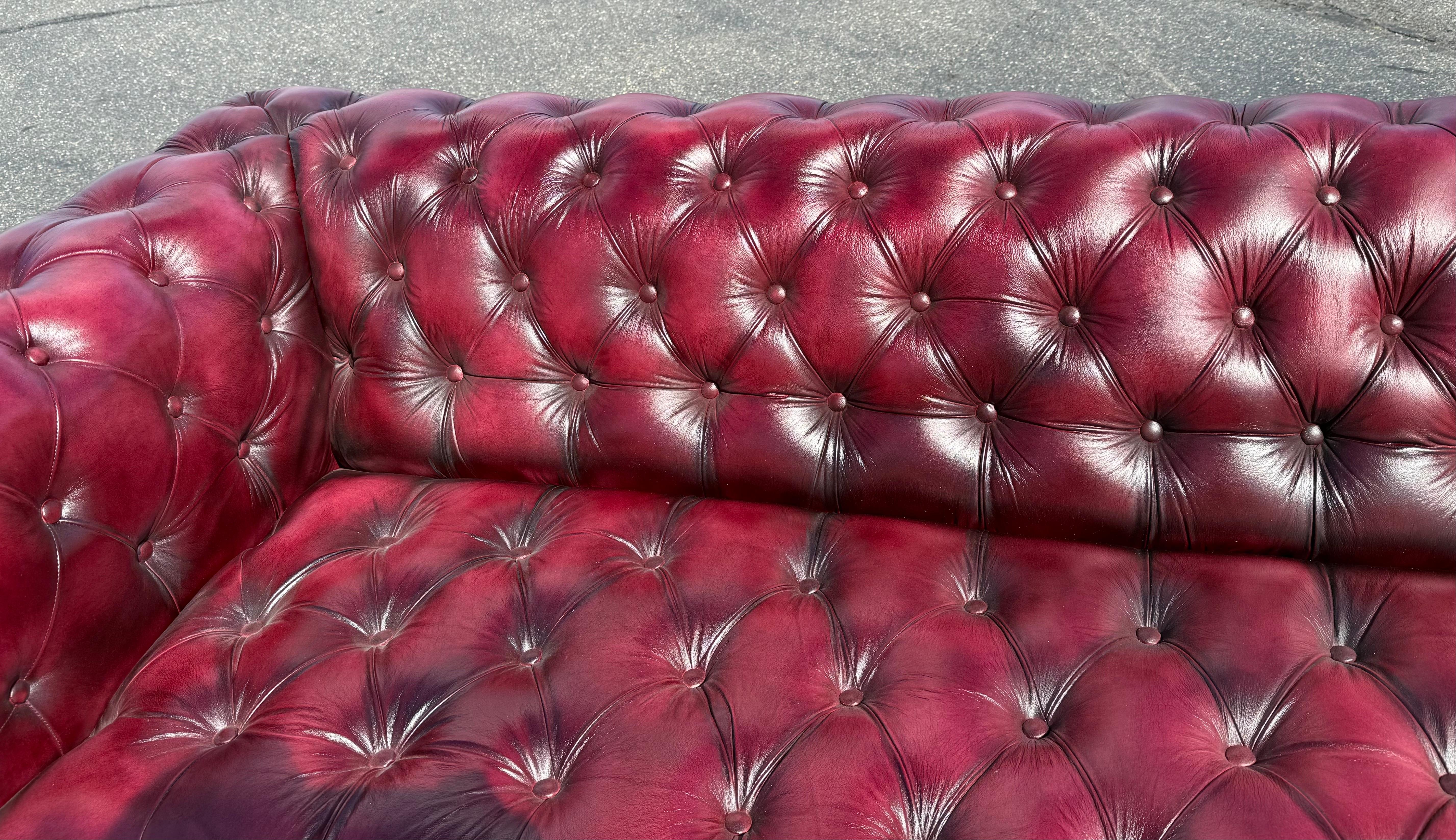 Custom-Made English Leather Oxblood Tufted Bench 87 inch Chesterfield Sofa For Sale 7