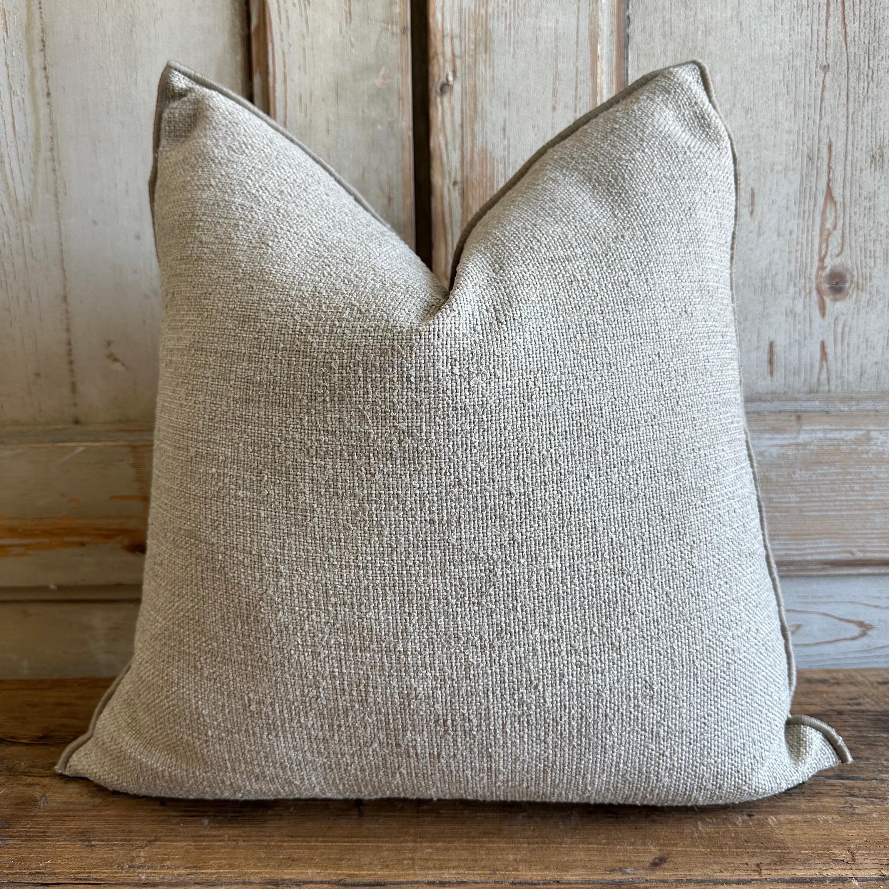 Welcome to bloomhomeinc we stock over 2000 items, please scroll down and click view sellers other items to see more!

Outdoor safe pillows in a natural textured linen fabric.
Size: 20x20
-Zipper closure
-Custom down alternative outdoor safe insert