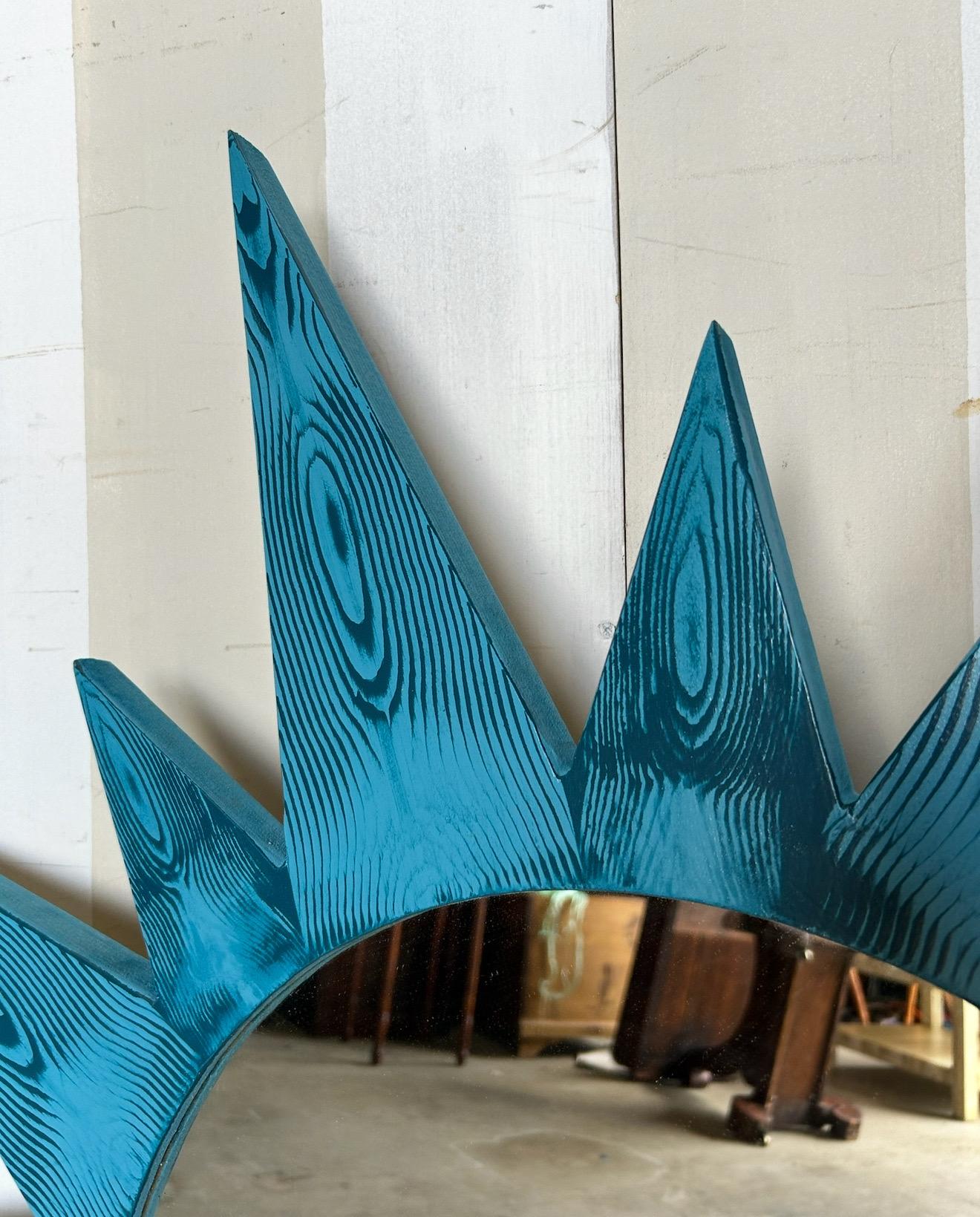 Specchio a stella dipinto a mano su misura in faux bois blu assoluto In condizioni Nuovo in vendita a Richmond, VA