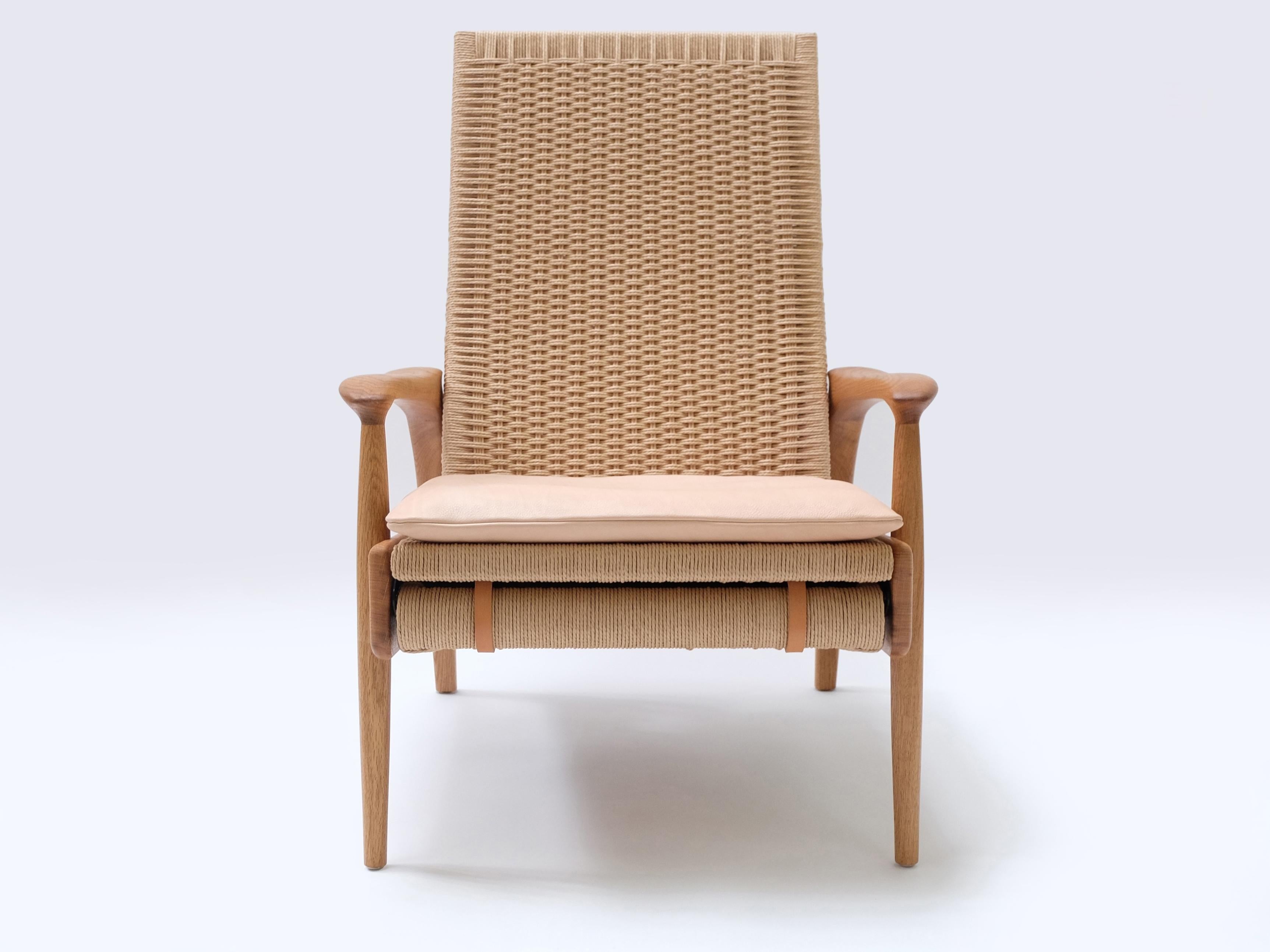 English Custom-Made Handwoven Reclining Lounge Chair in Solid Oak& Natural Danish Cord For Sale