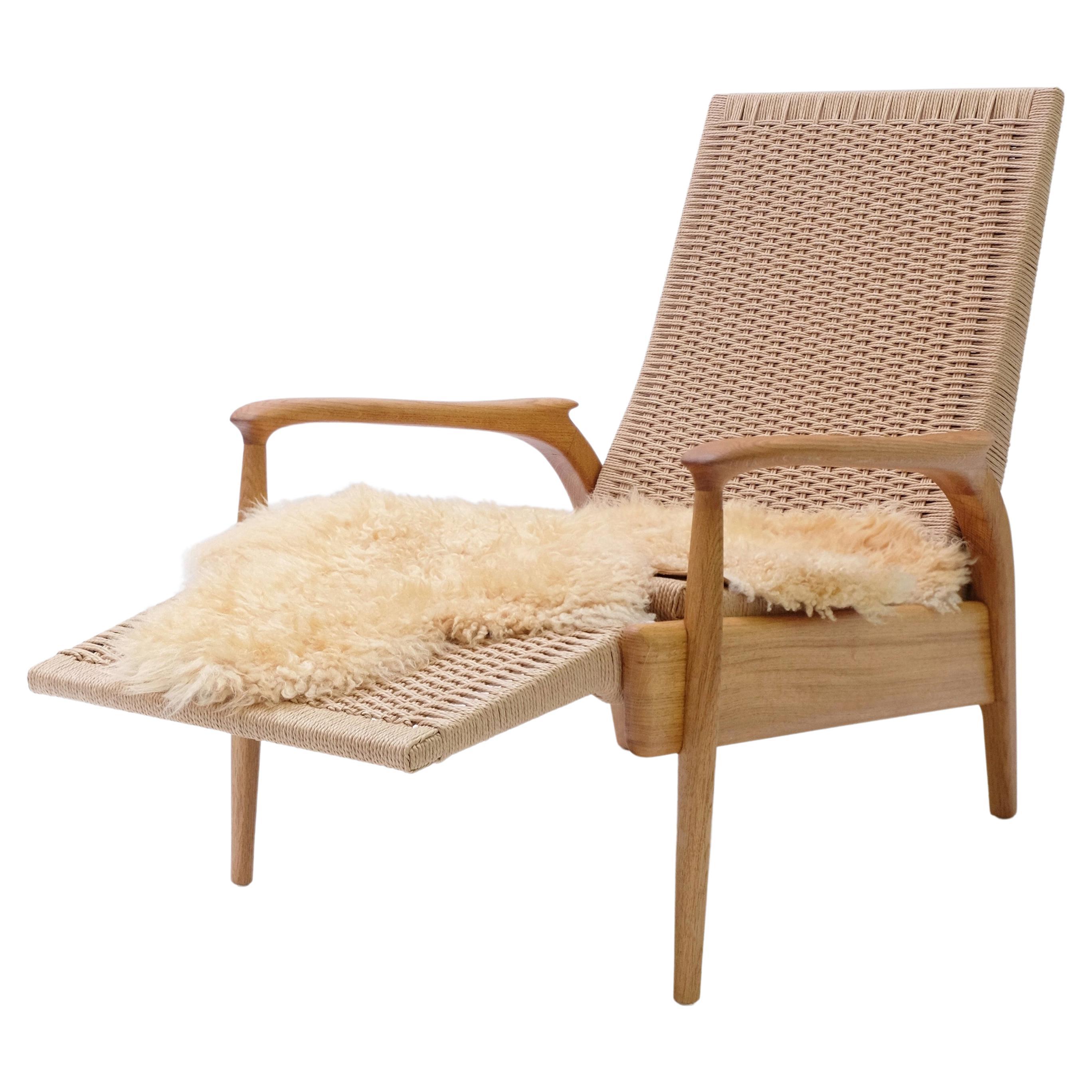Custom-Made Handwoven Reclining Lounge Chair in Solid Oak& Natural Danish Cord For Sale