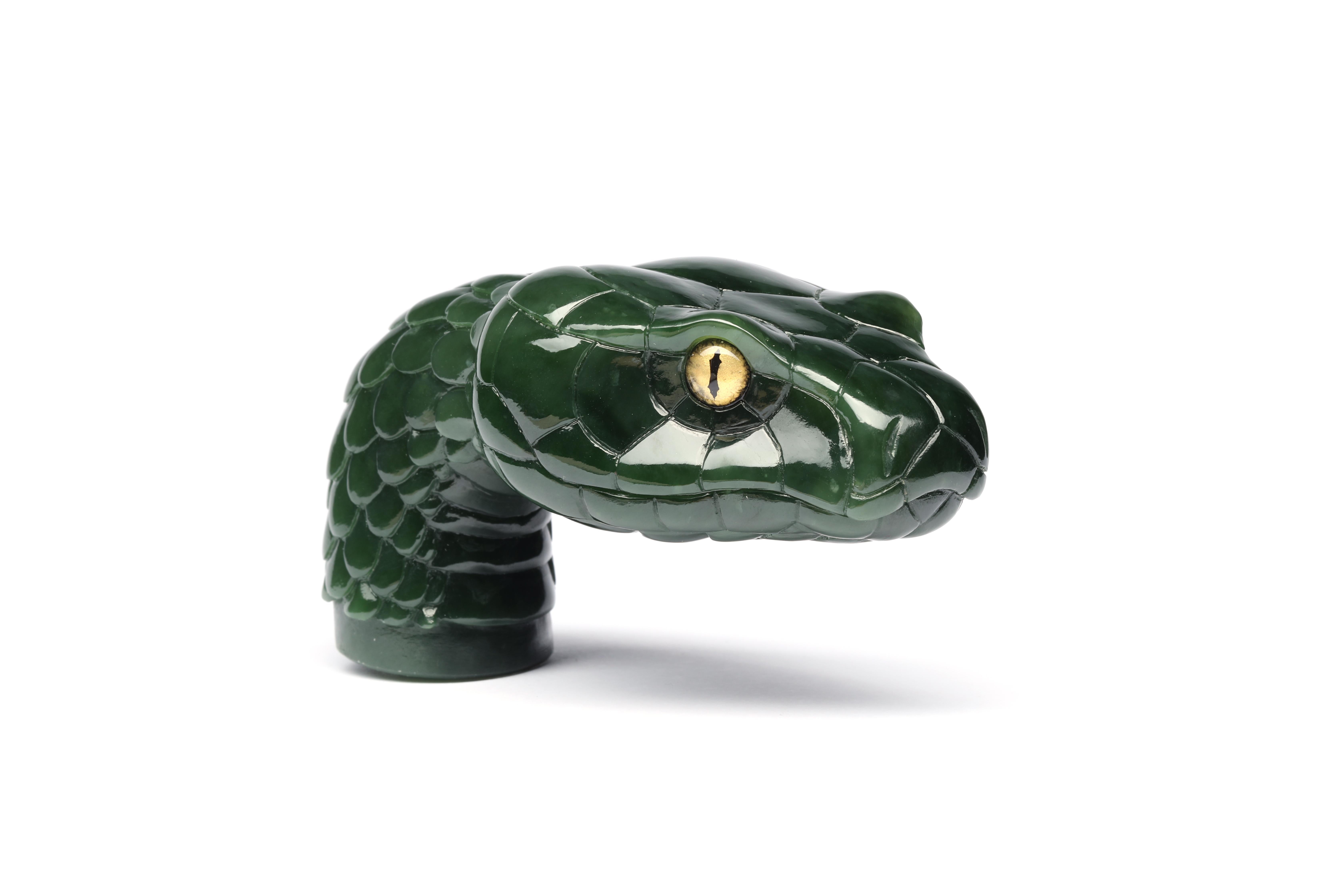 Contemporain Commande de collection de serpents en jade faits sur mesure en vente