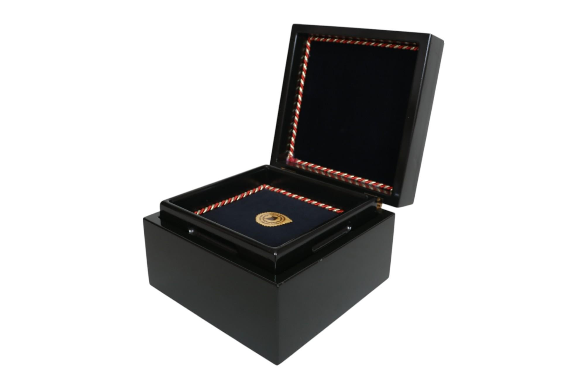 Custom Made Jewelry Box by Lion Crest Woodworking In Good Condition For Sale In Bradenton, FL