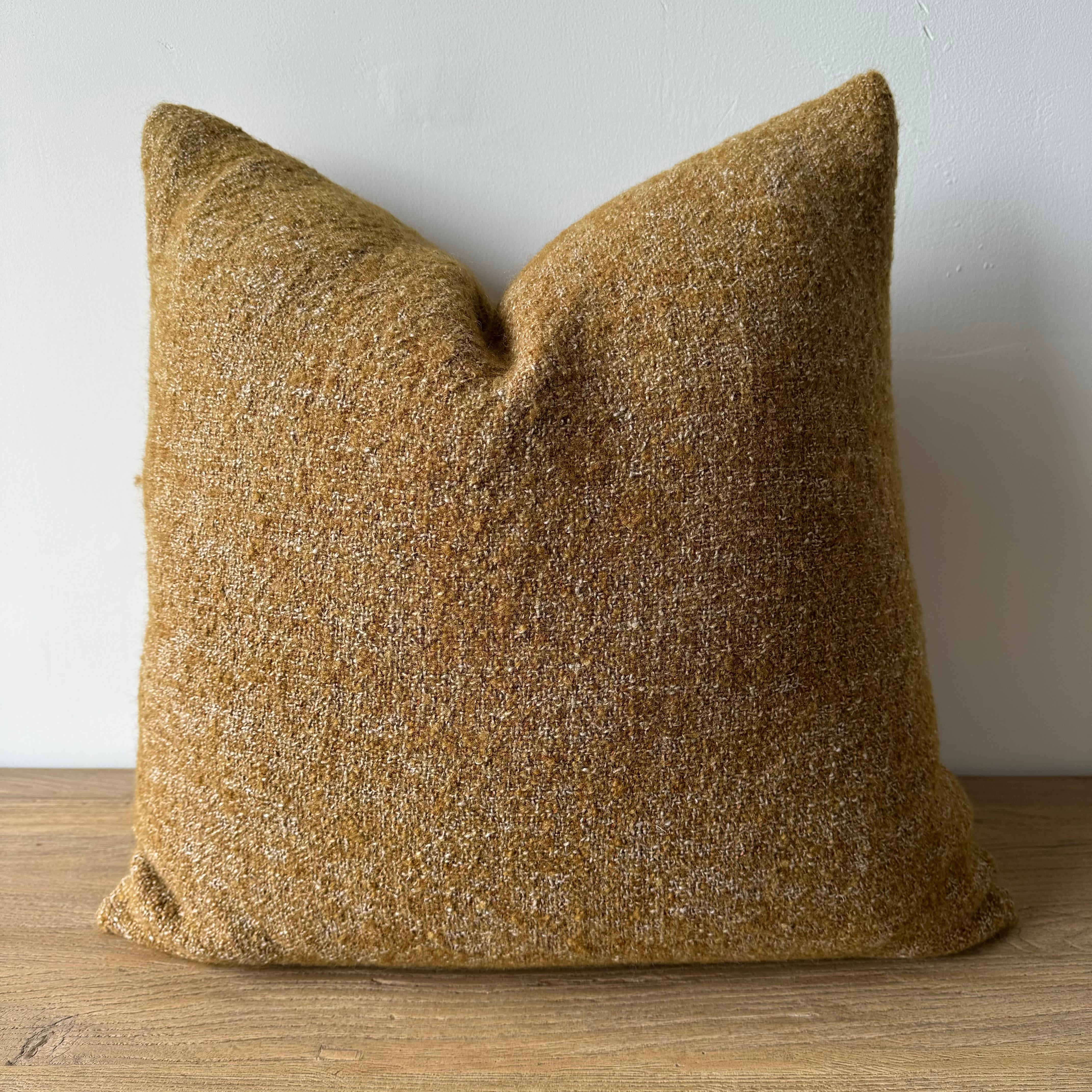 A rich dijon mustard, with hints of rust and natural flax oatmeal woven fibers in a stonewash finish create this luxurious soft pillow. Sewn with an antique brass zipper closure and overlocked edges.
Includes a down/ feather insert.
Size: 22 x