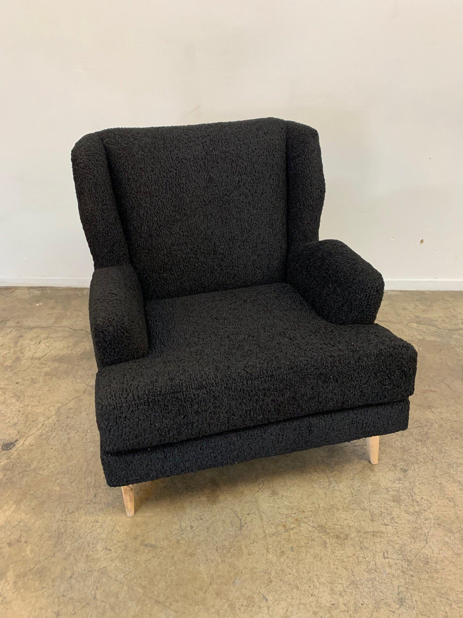 Custom Made Lounge Chair in Black Sherpa In Good Condition For Sale In Los Angeles, CA