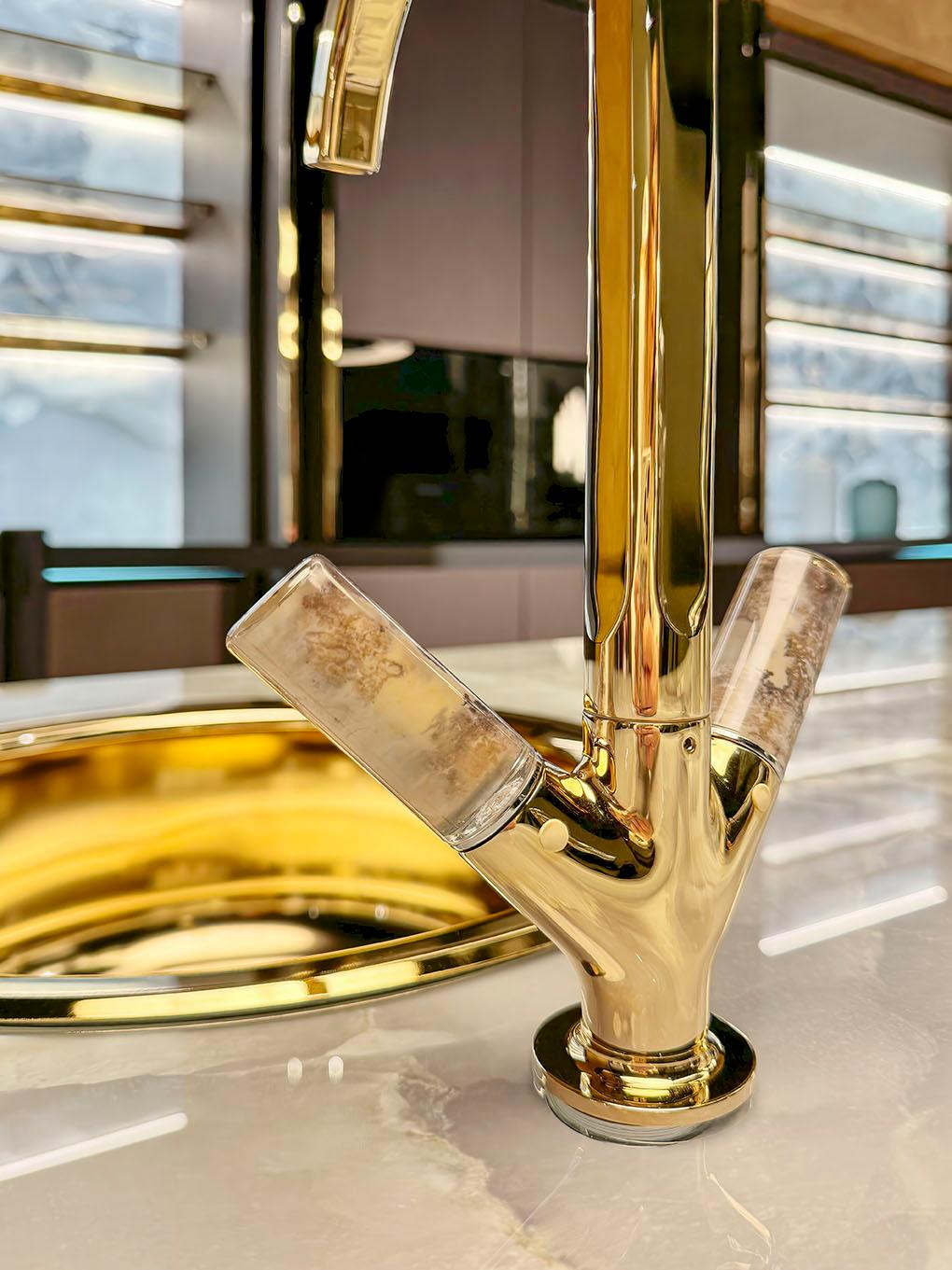 Cucina di lusso su misura Artigianato su misura Design unico e su misura in vendita 6