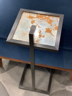 Custom Made Martini Tisch Églomisé Oberfläche & geschwärztem Stahl Art deco inspiriert