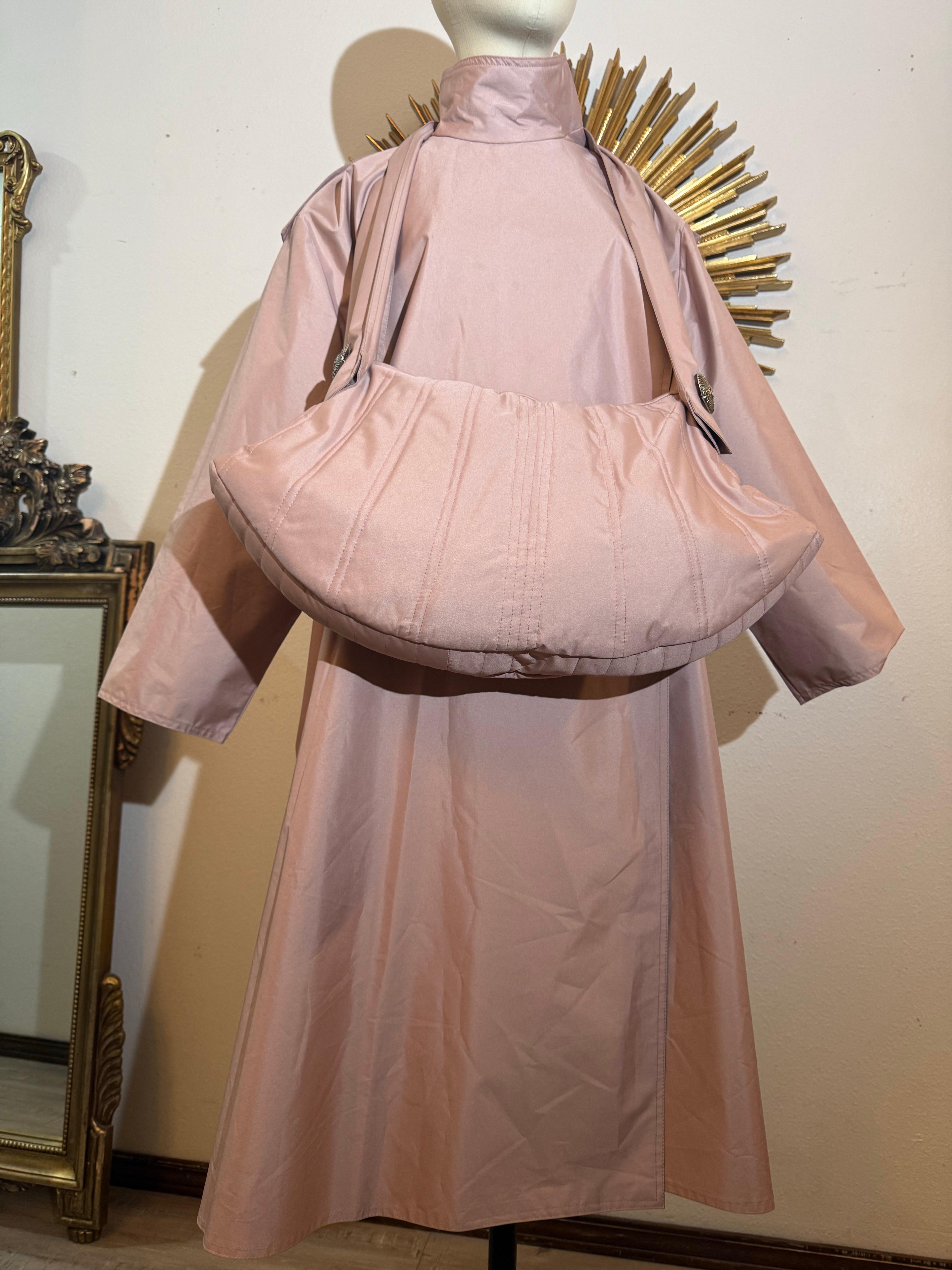 Brown Custom Made Mauve Silk Weatherized Trapeze Coat w Matching Shoulderbag Handbag For Sale