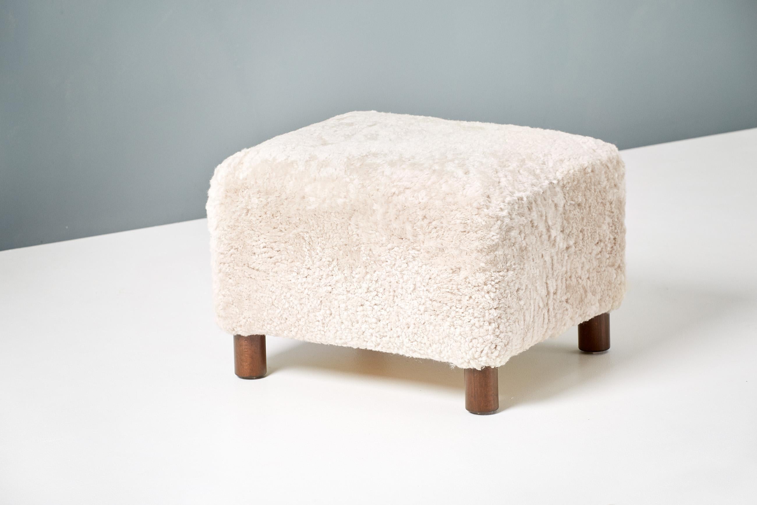 Custom Made Model 54 Sheepskin Lounge Chair and Ottoman In New Condition For Sale In London, GB