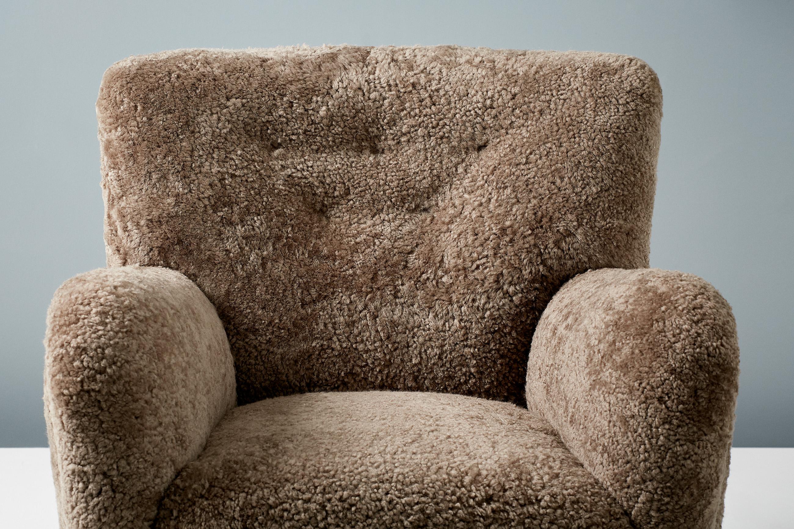 Contemporary Custom Made Model 54 Sheepskin Lounge Chair and Ottoman For Sale
