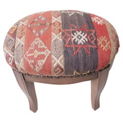 Maßgefertigter moderner Ottomane mit türkischem, Anatolischem Kelim-Deckel und Eichenholz-Holz-Bezug