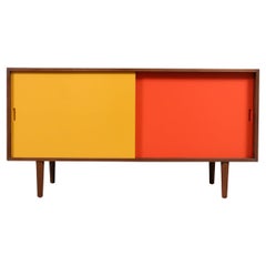 Crédence laquée multicolore sur mesure par Danish Modern LA