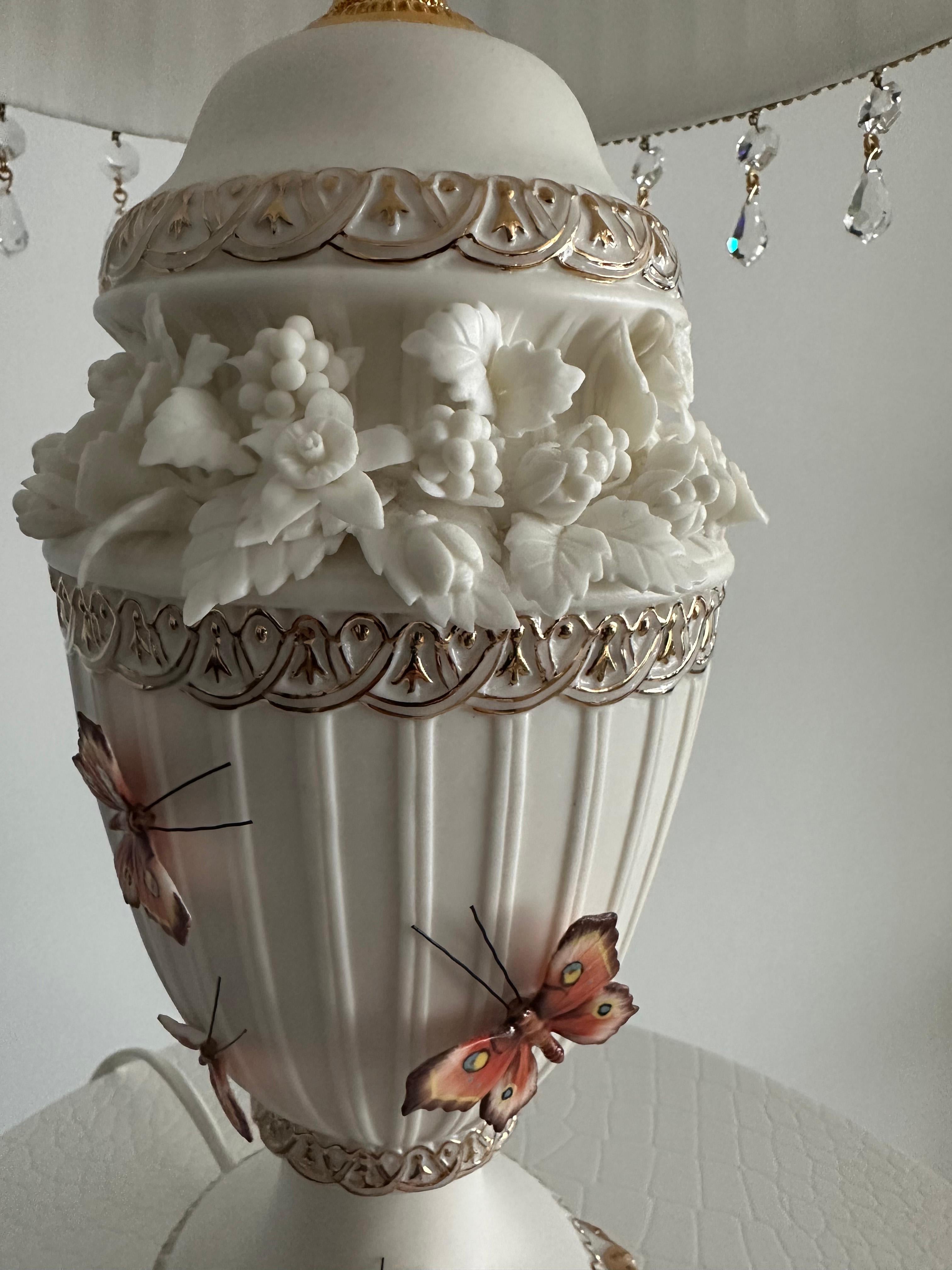 Custom Made Neoclassical Revival Porcelain Table Lamps with Butterflies In Good Condition For Sale In Hong Kong, HK