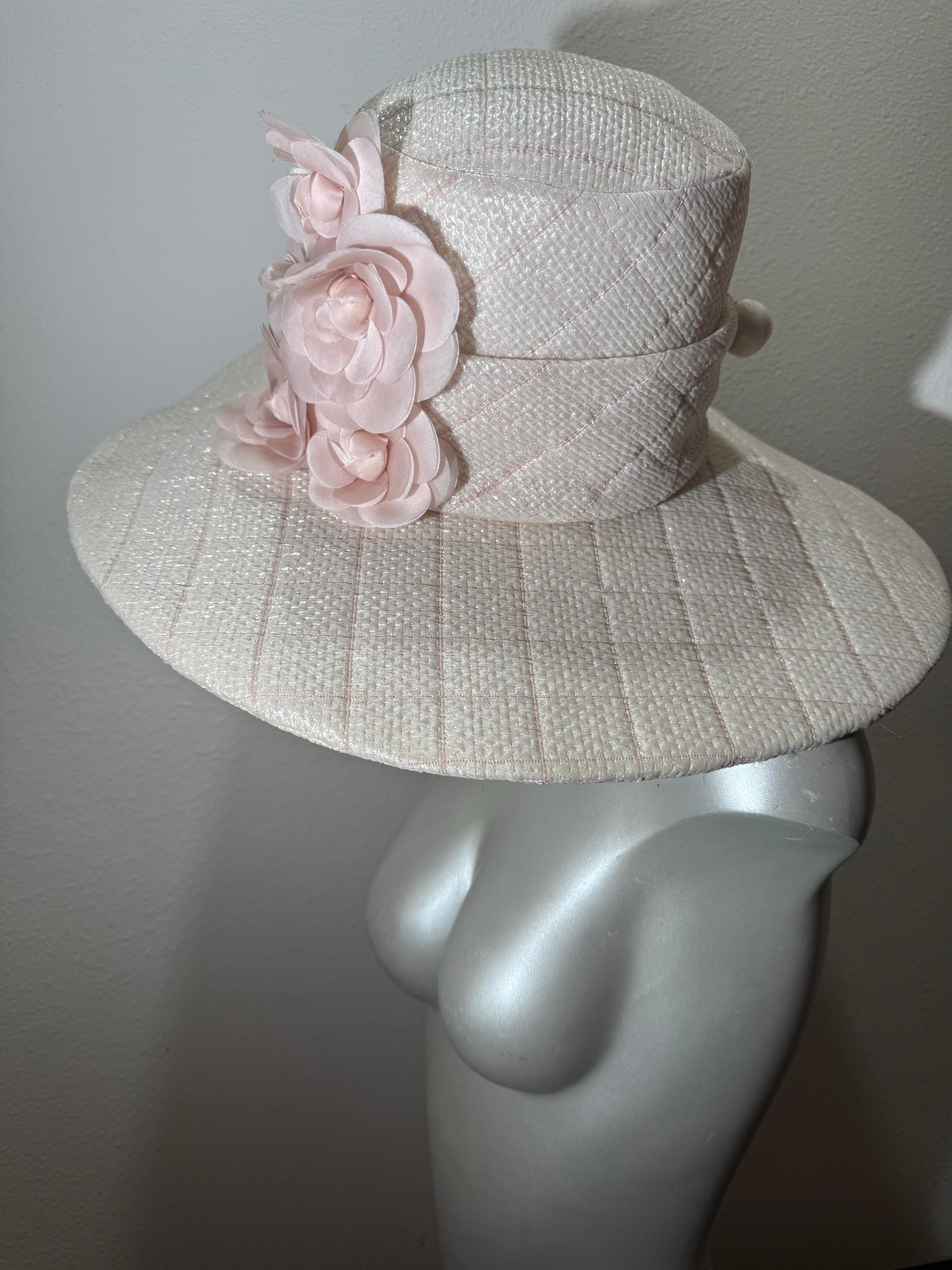 CUSTOM MADE Opalescent Tweed Wide Brimmed Quilted Chanel Fabric Fedora w Camelia im Angebot 5