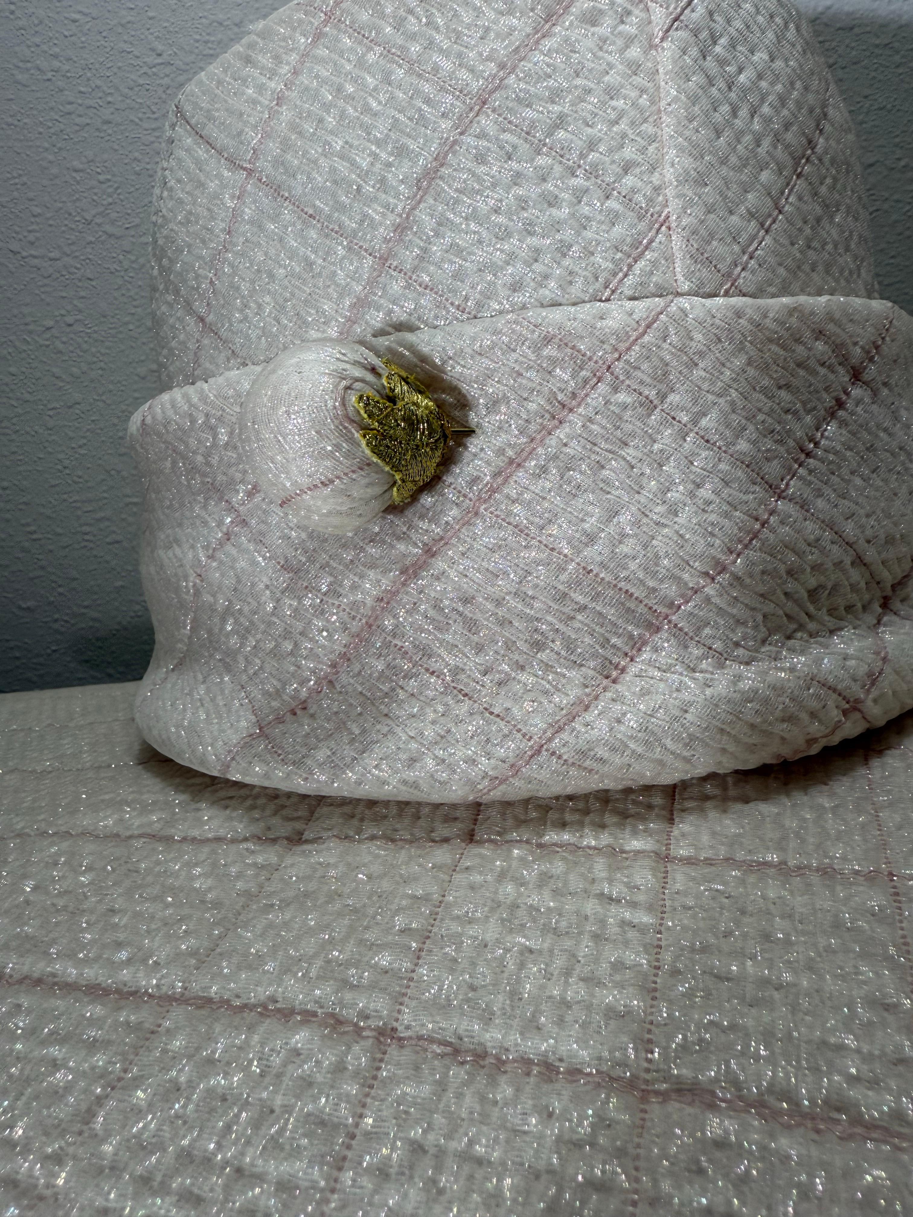 CUSTOM MADE Opalescent Tweed Wide Brimmed Quilted Chanel Fabric Fedora w Camelia im Angebot 8
