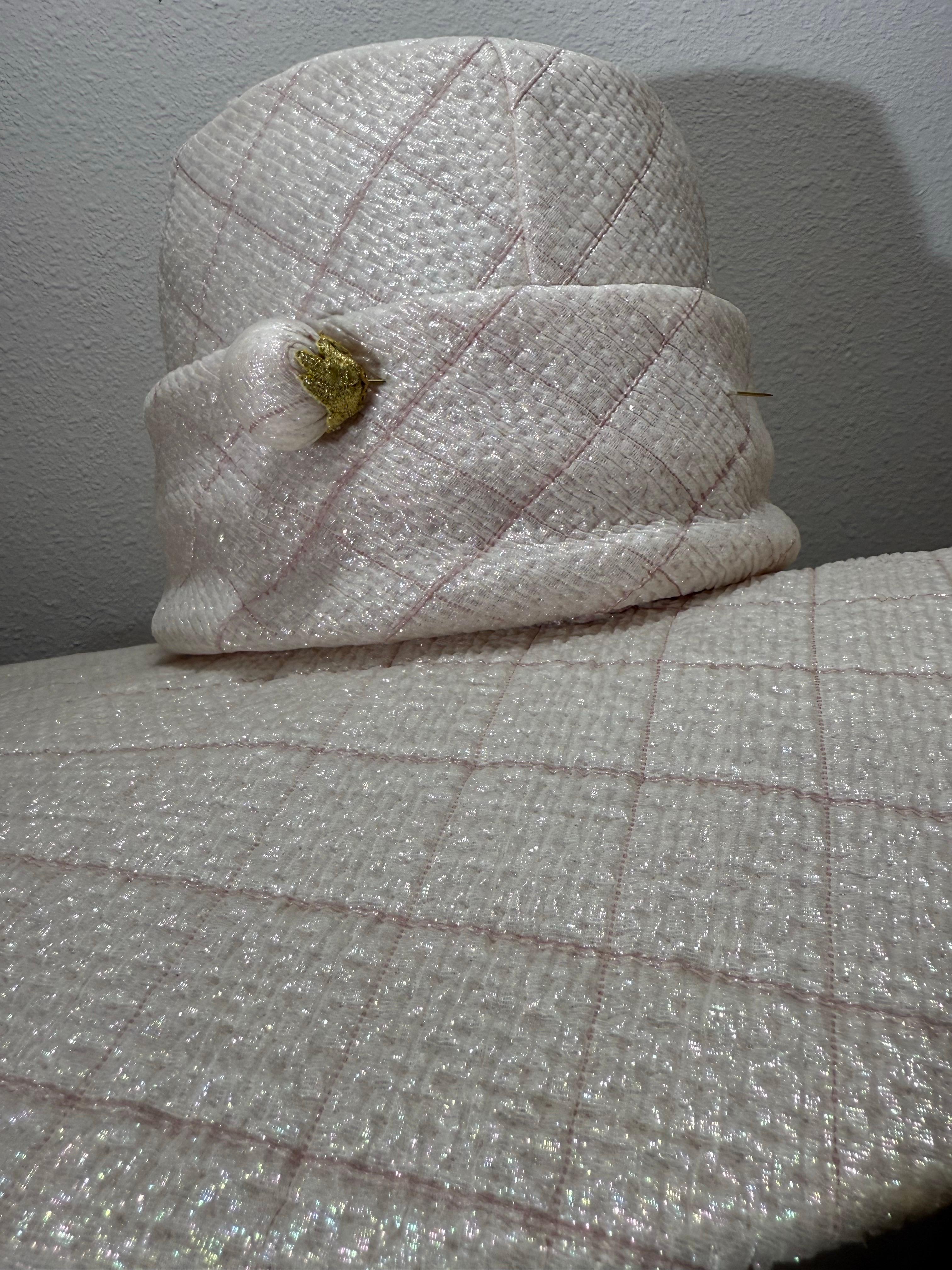 CUSTOM MADE Opalescent Tweed Wide Brimmed Quilted Chanel Fabric Fedora w Camelia im Angebot 9