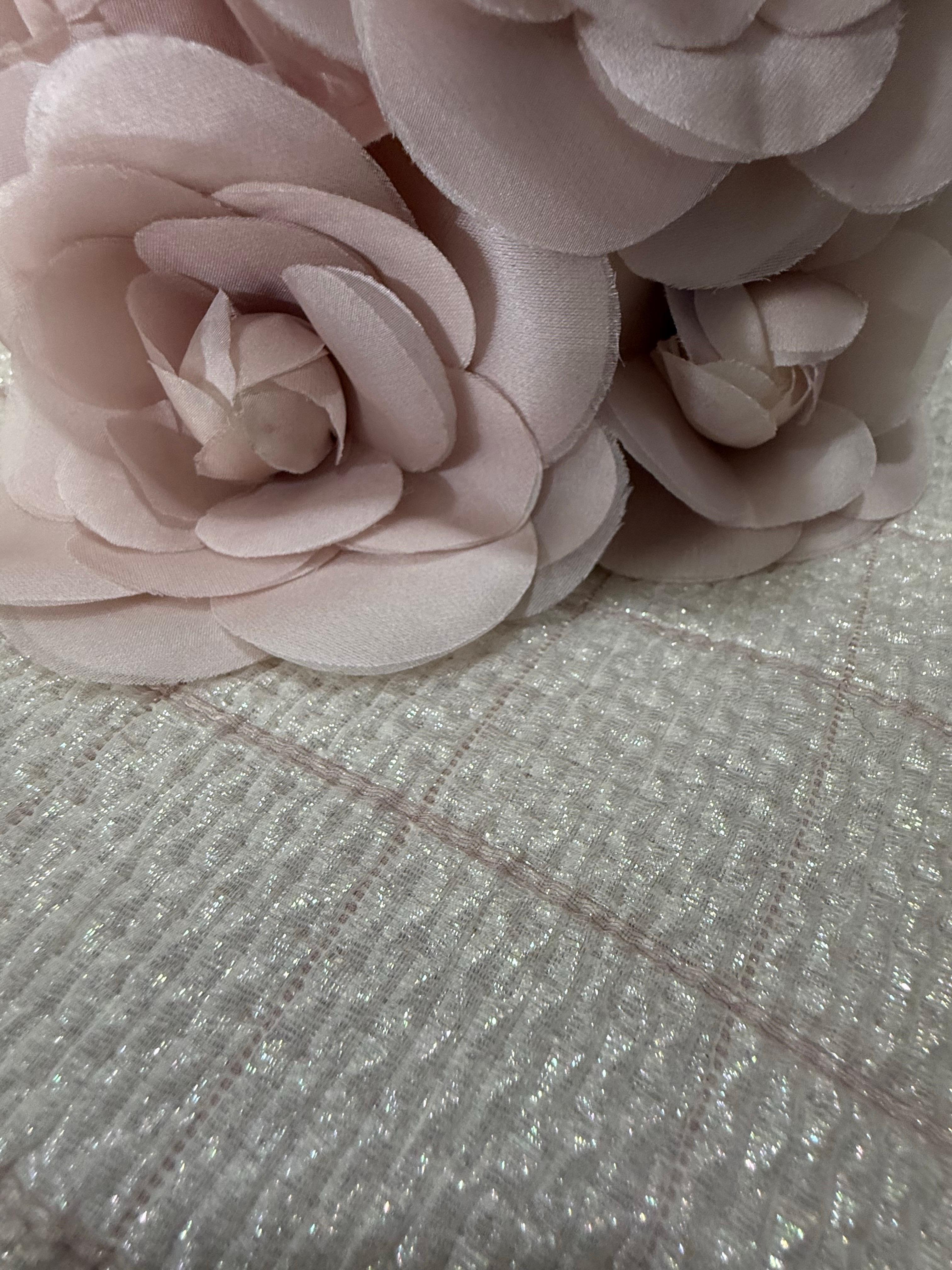 CUSTOM MADE Opalescent Tweed Wide Brimmed Quilted Chanel Fabric Fedora w Camelia im Angebot 10