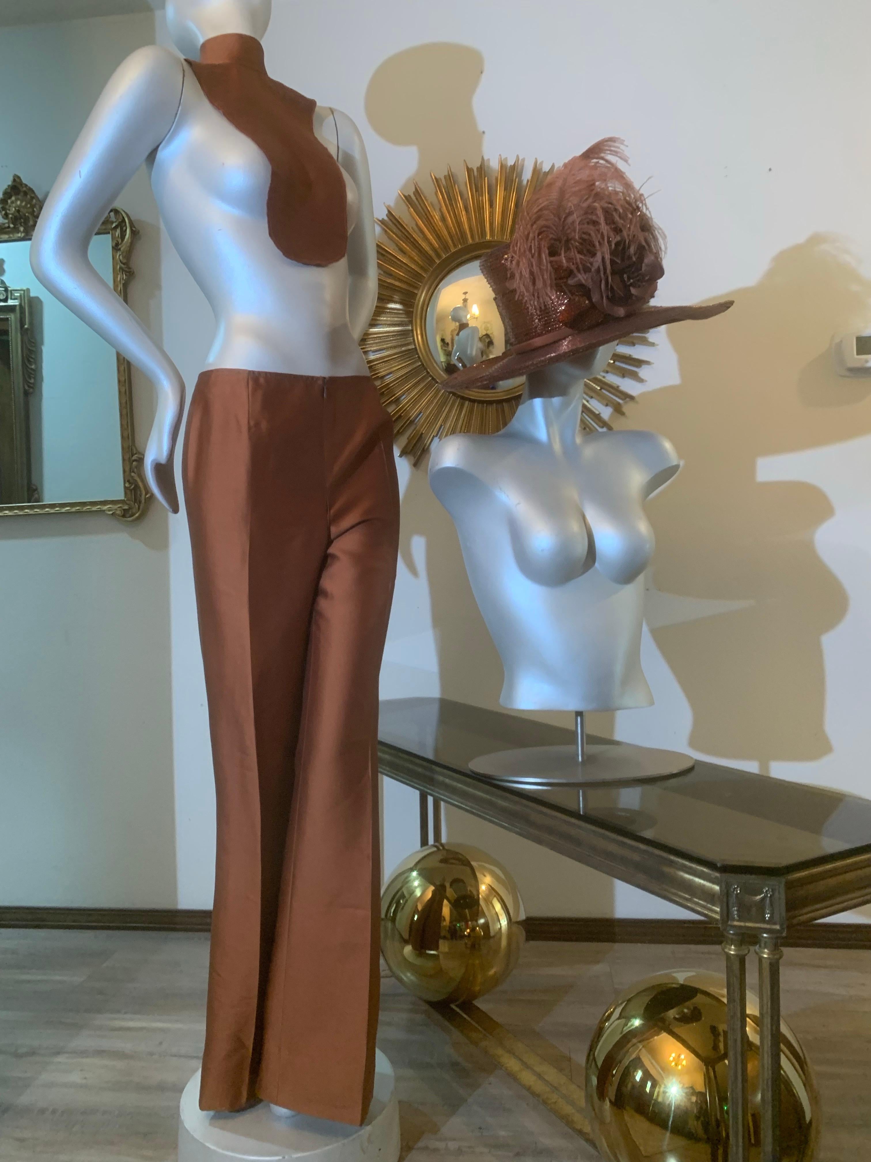 Cappello a pantalone e ensemble Dickey su misura in lussuosa seta e paglia color bronzo in vendita 9