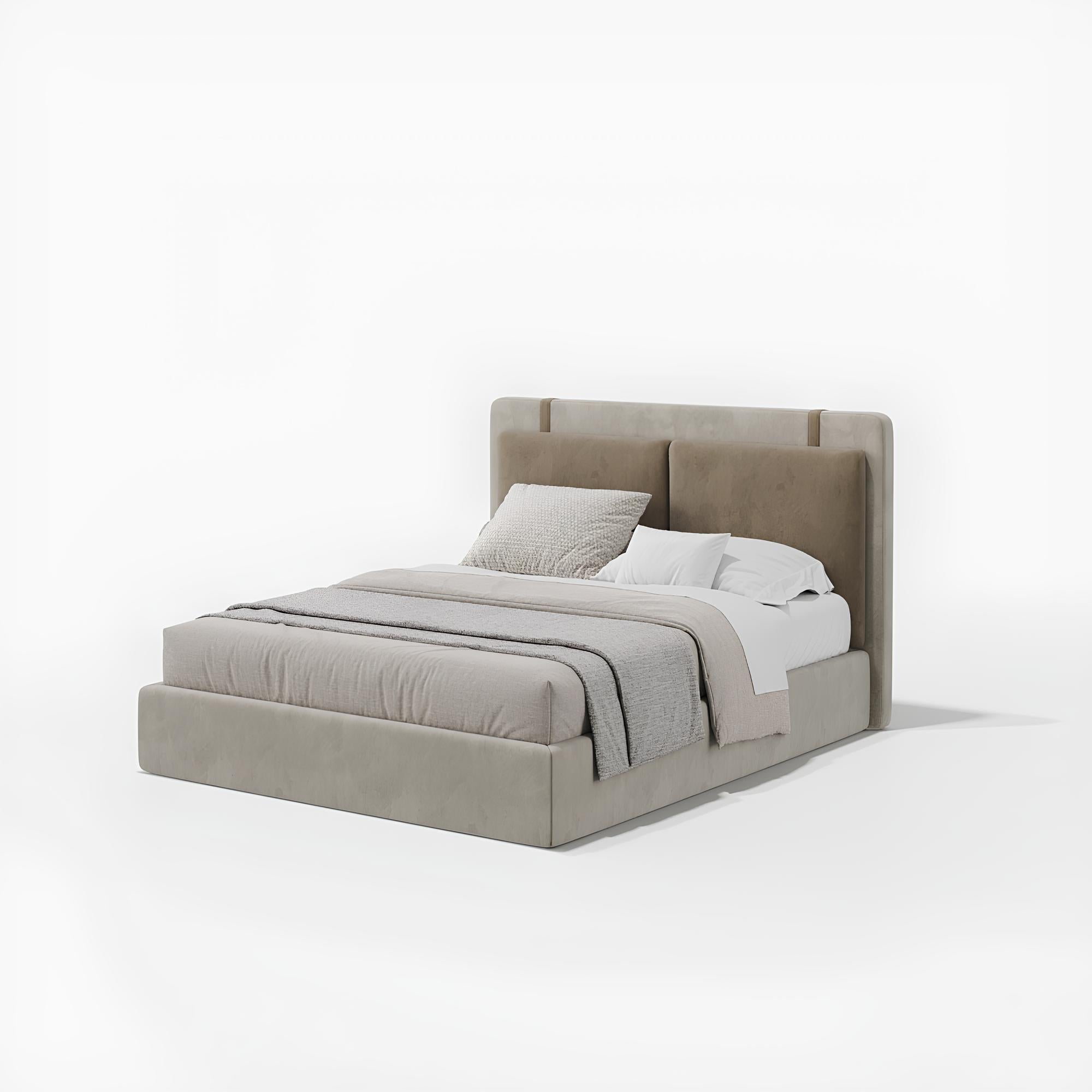Custom Made Platform Bed w Integrated Storage and Two Bedside Tables In New Condition For Sale In NEW YORK, NY