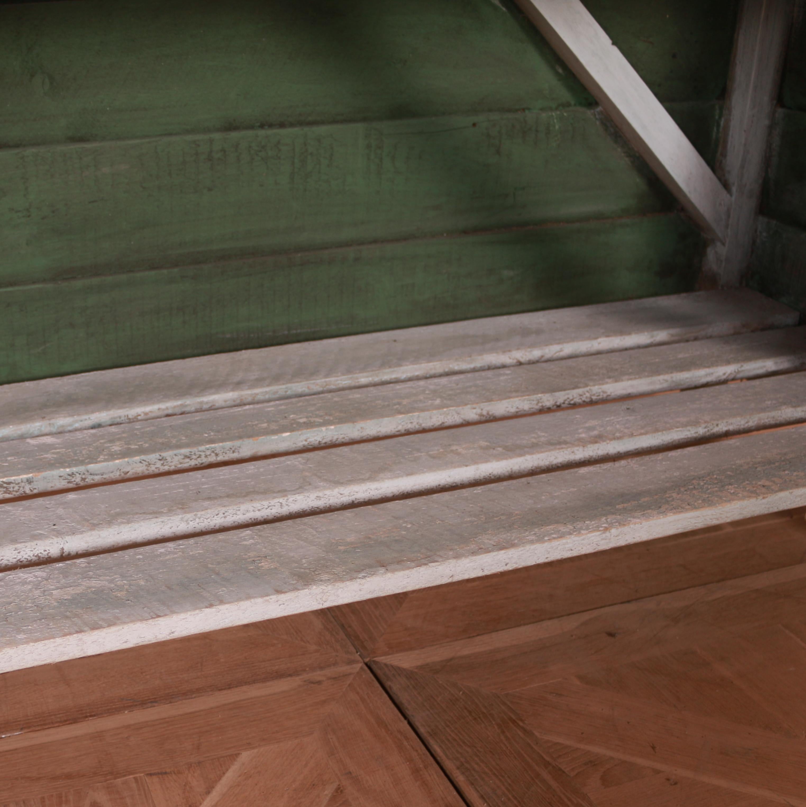 Peint Table de rempotage sur mesure en vente