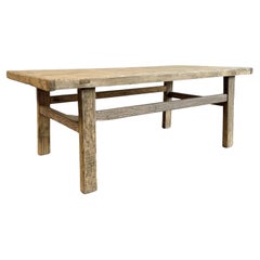 Table basse en bois d'orme récupéré faite sur mesure