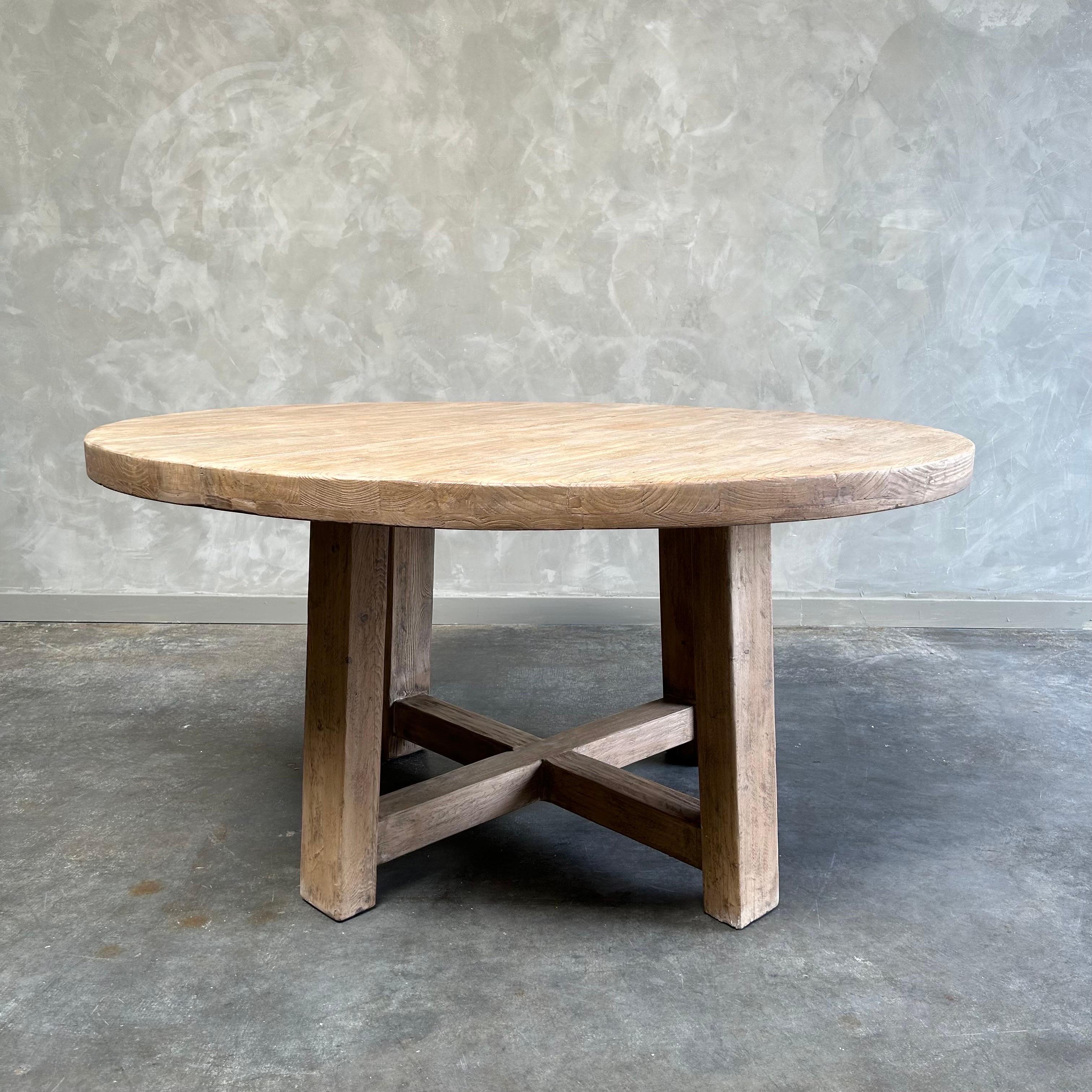 reclaimed wood round dining table