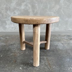 Table d'appoint en bois d'orme récupéré avec pieds ronds, faite sur mesure