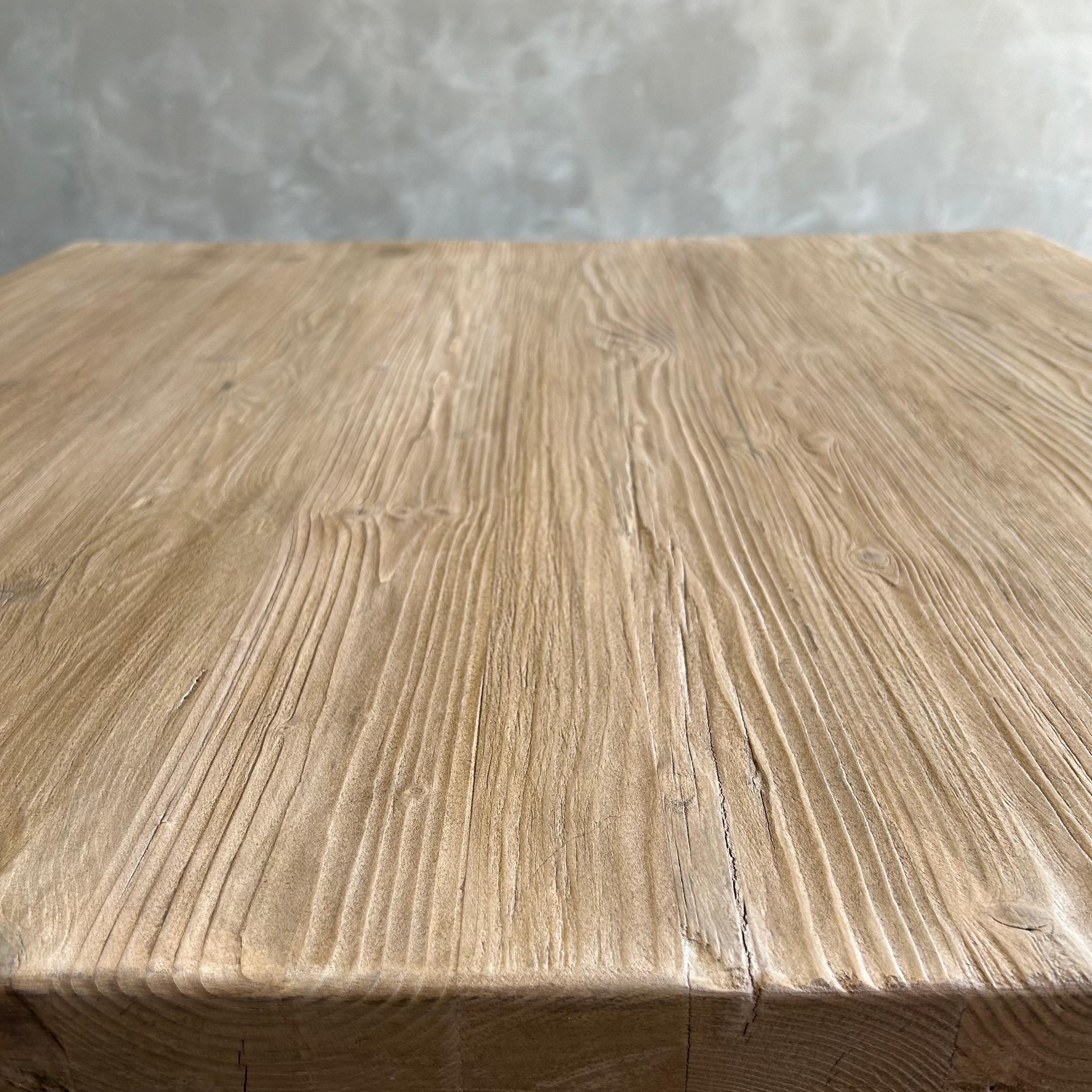 Organique CUSTOM MADE Table basse carrée en bois d'orme récupéré, faite sur mesure en vente