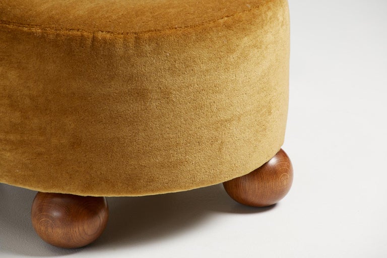Scandinavian Modern Custom Made Round Mohair Velvet Ottoman with Oak Ball Feet For Sale