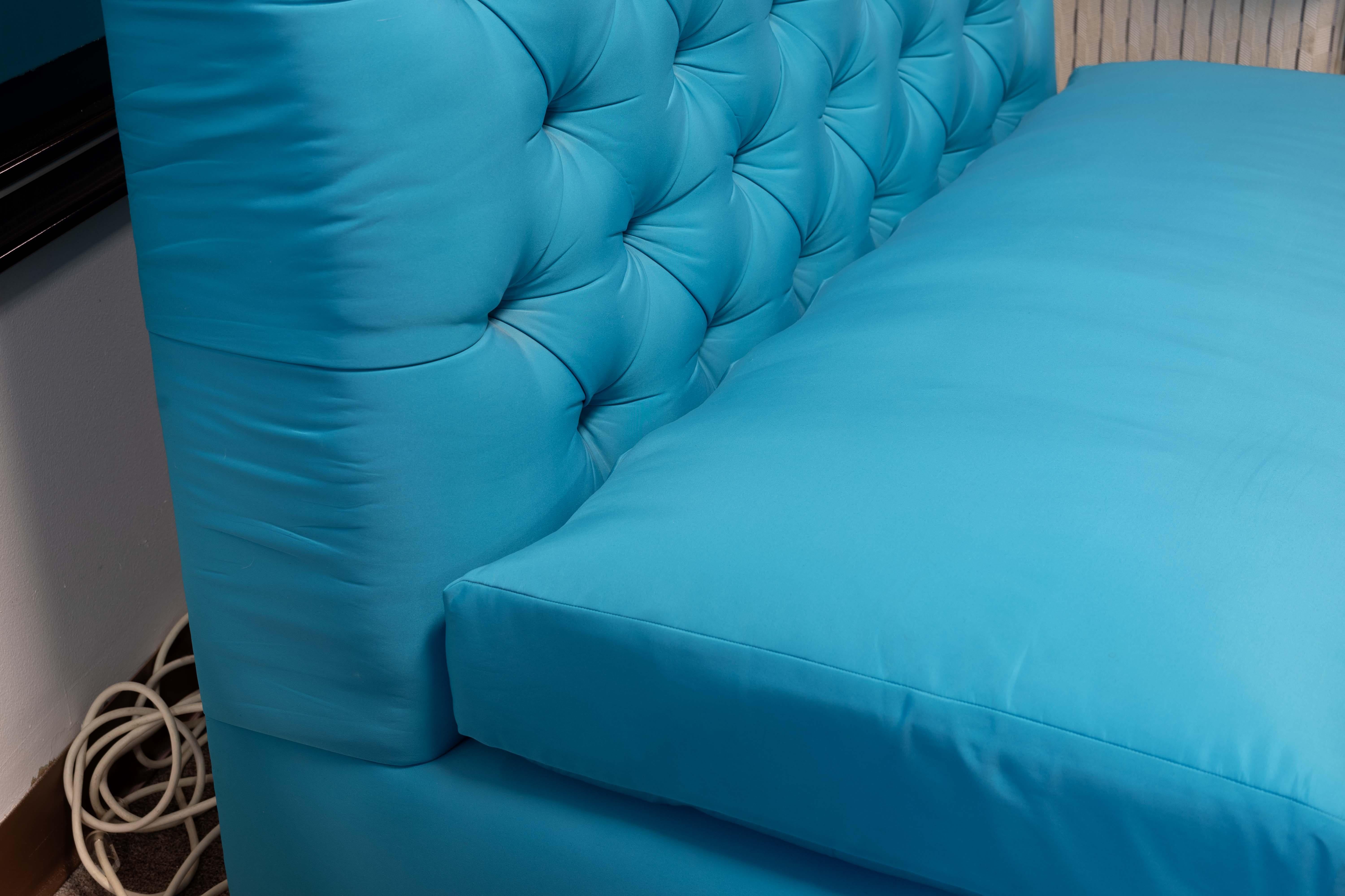 Custom Made S. Harris Fabric Tufted Banquette High back Loveseat Calypso Pattern For Sale 7