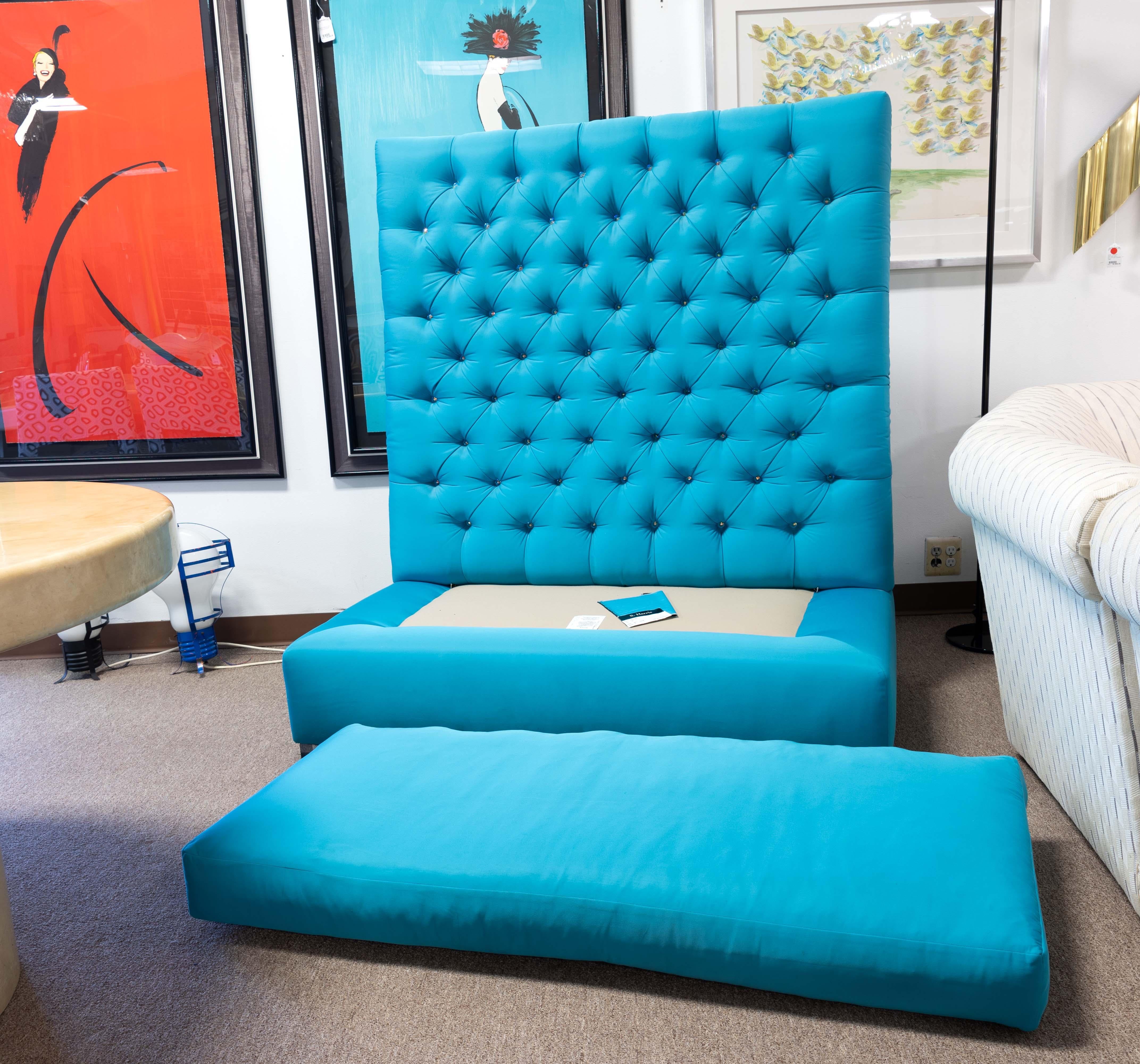 Custom Made S. Harris Fabric Tufted Banquette High back Loveseat Calypso Pattern For Sale 2