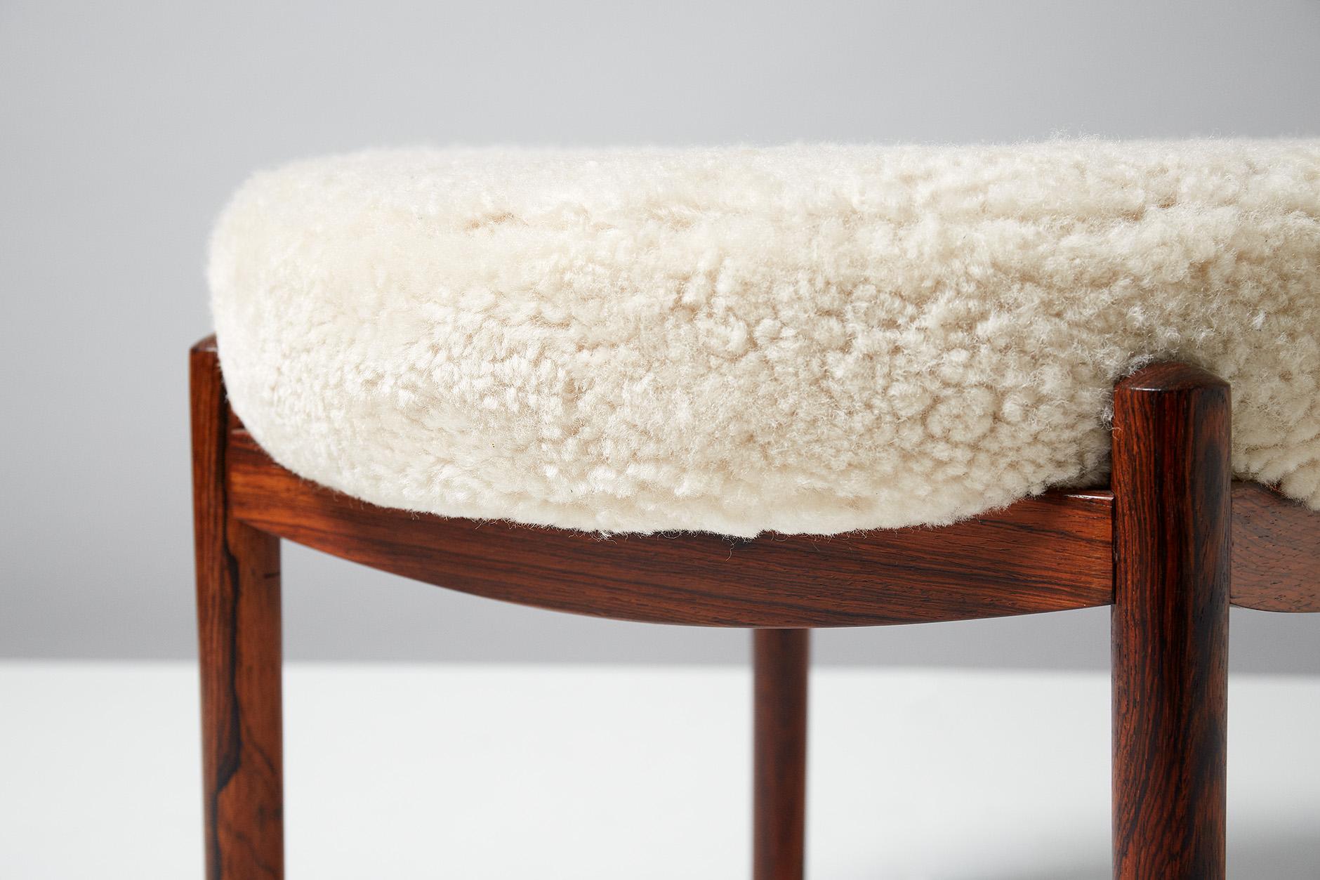 Scandinavian Modern Custom Made Sheepskin Covered Ottoman For Sale