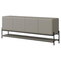 CUSTOM MADE avec étagère inférieure en laque gris clair mat