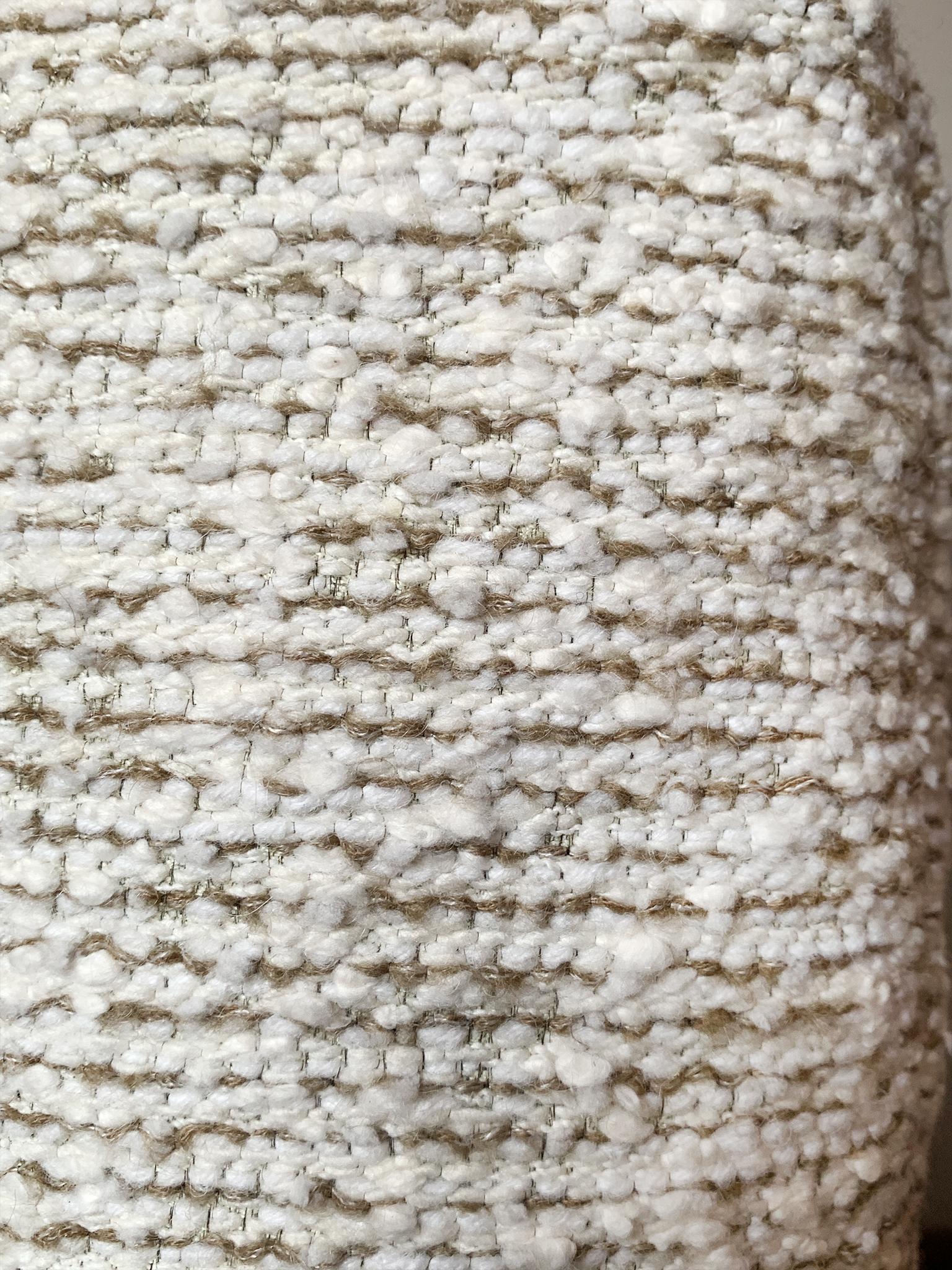 Cuscino Bouclé piccolo fatto su misura in vendita 1
