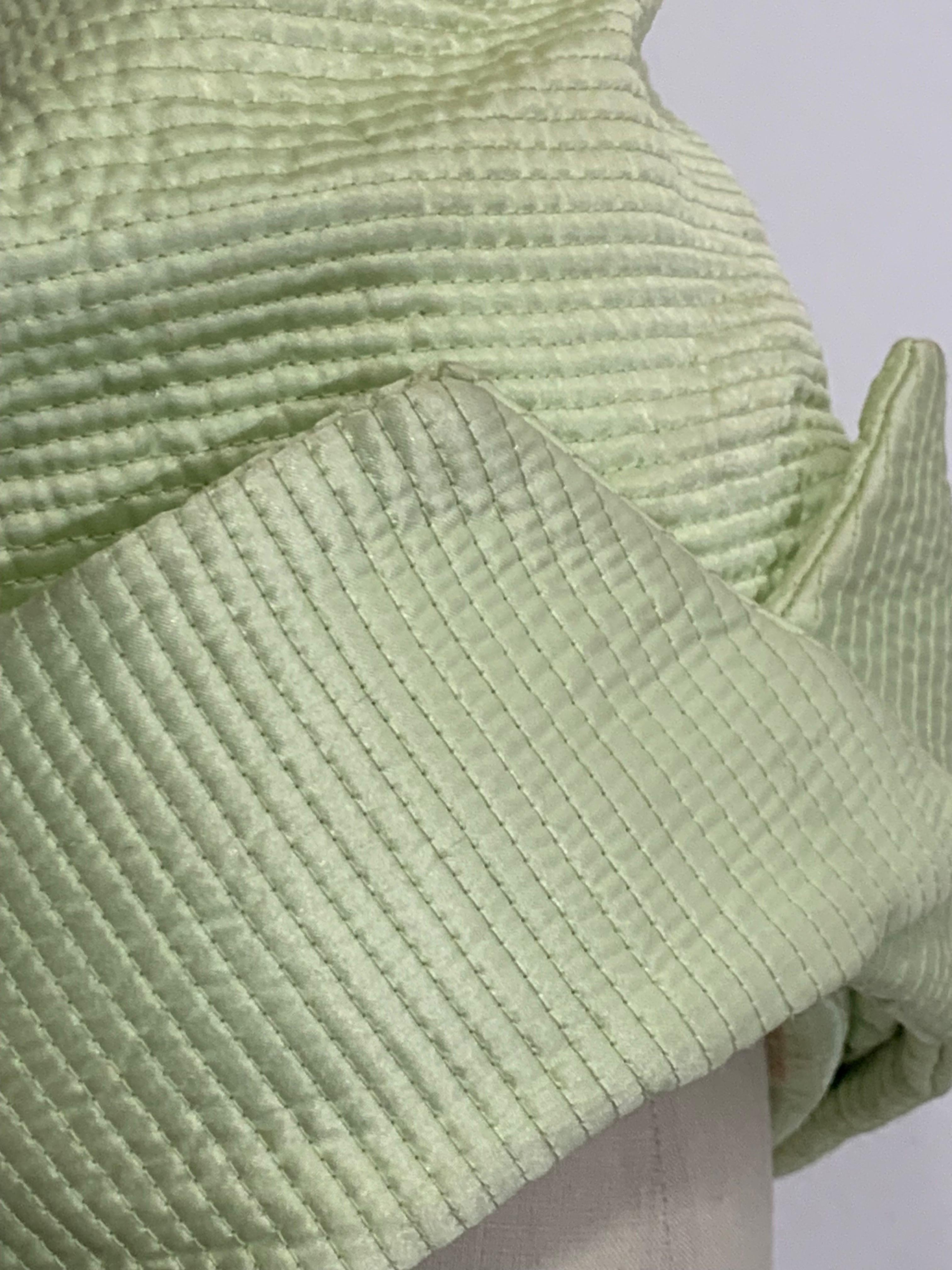 Maßgefertigte Frühjahr/Sommer Celadon gesteppte Seide Toque / Turban aus Seide  im Zustand „Hervorragend“ im Angebot in Gresham, OR