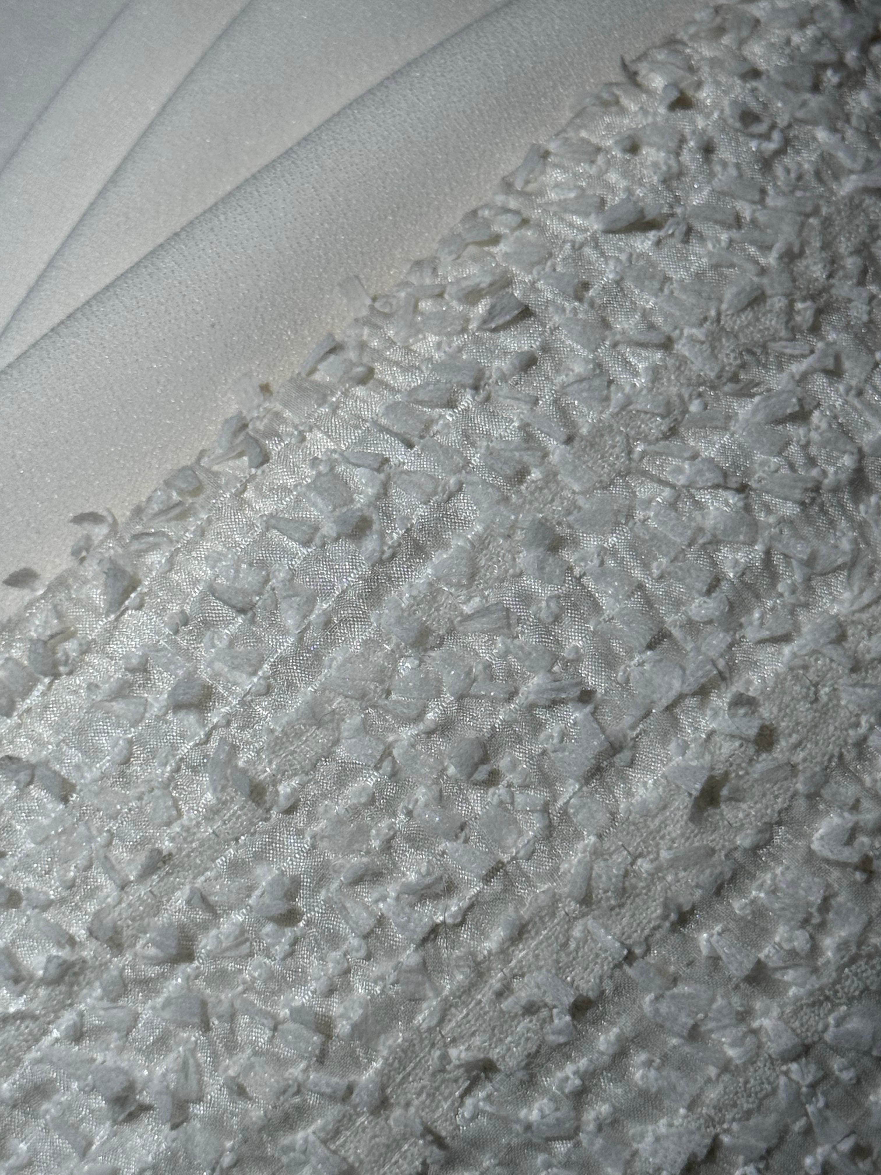 Turbante su misura in tessuto boucle bianco Chanel primavera-estate con crepe di seta bianca in vendita 7