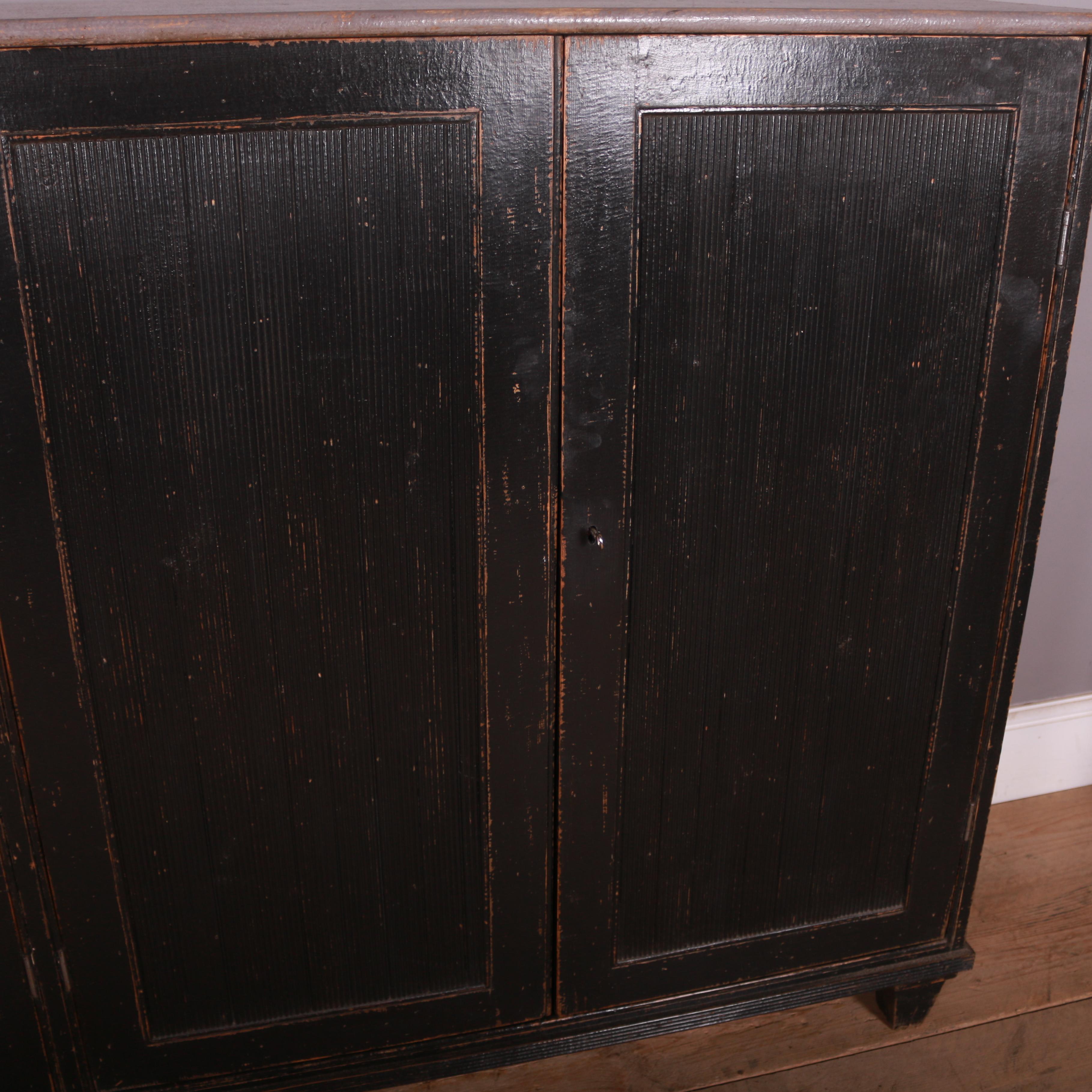 Custom Made Swedish Style Enfilade In New Condition For Sale In Leamington Spa, Warwickshire