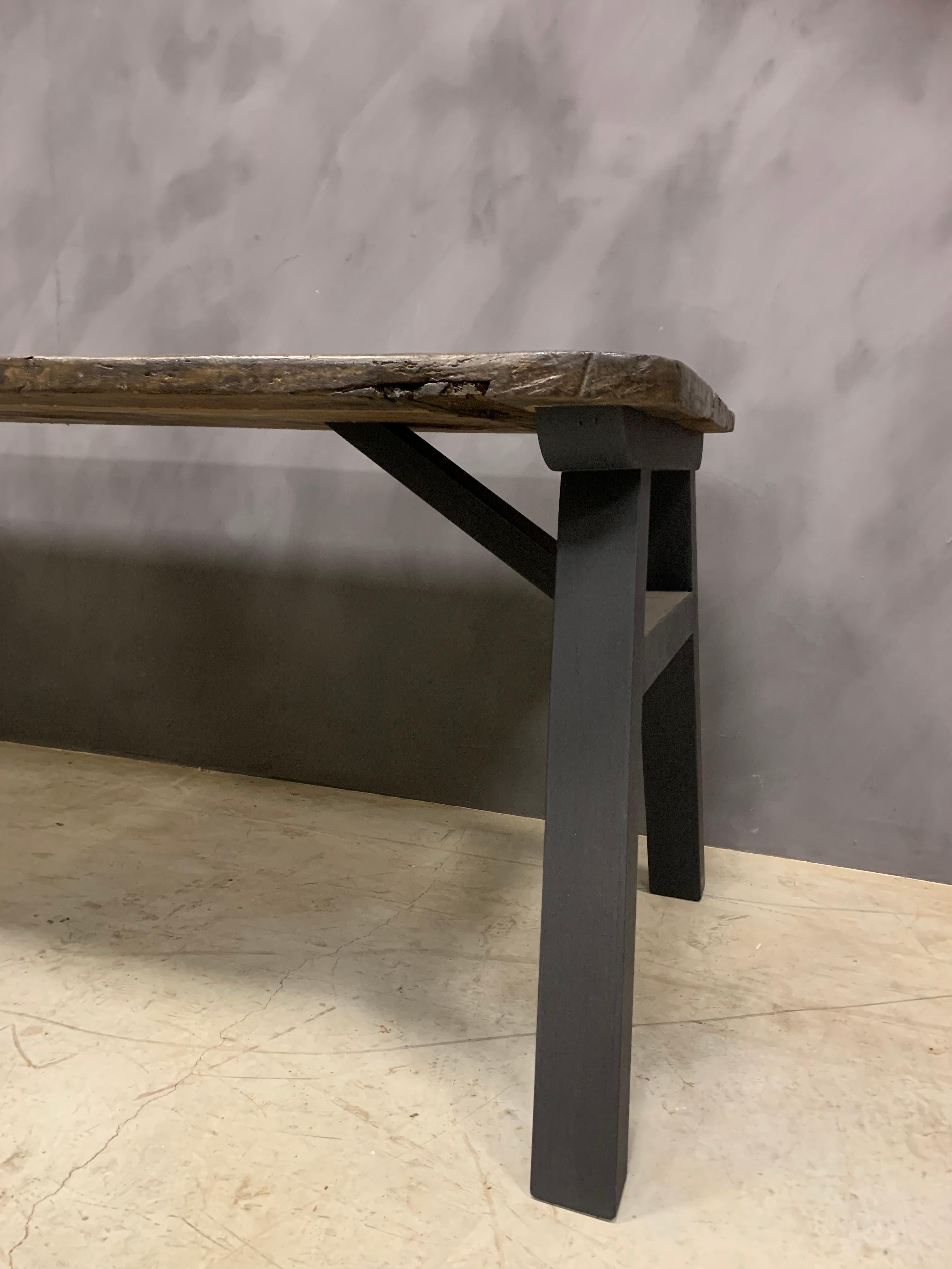 XXIe siècle et contemporain CUSTOM MADE Table à tréteaux en bois recyclé en vente