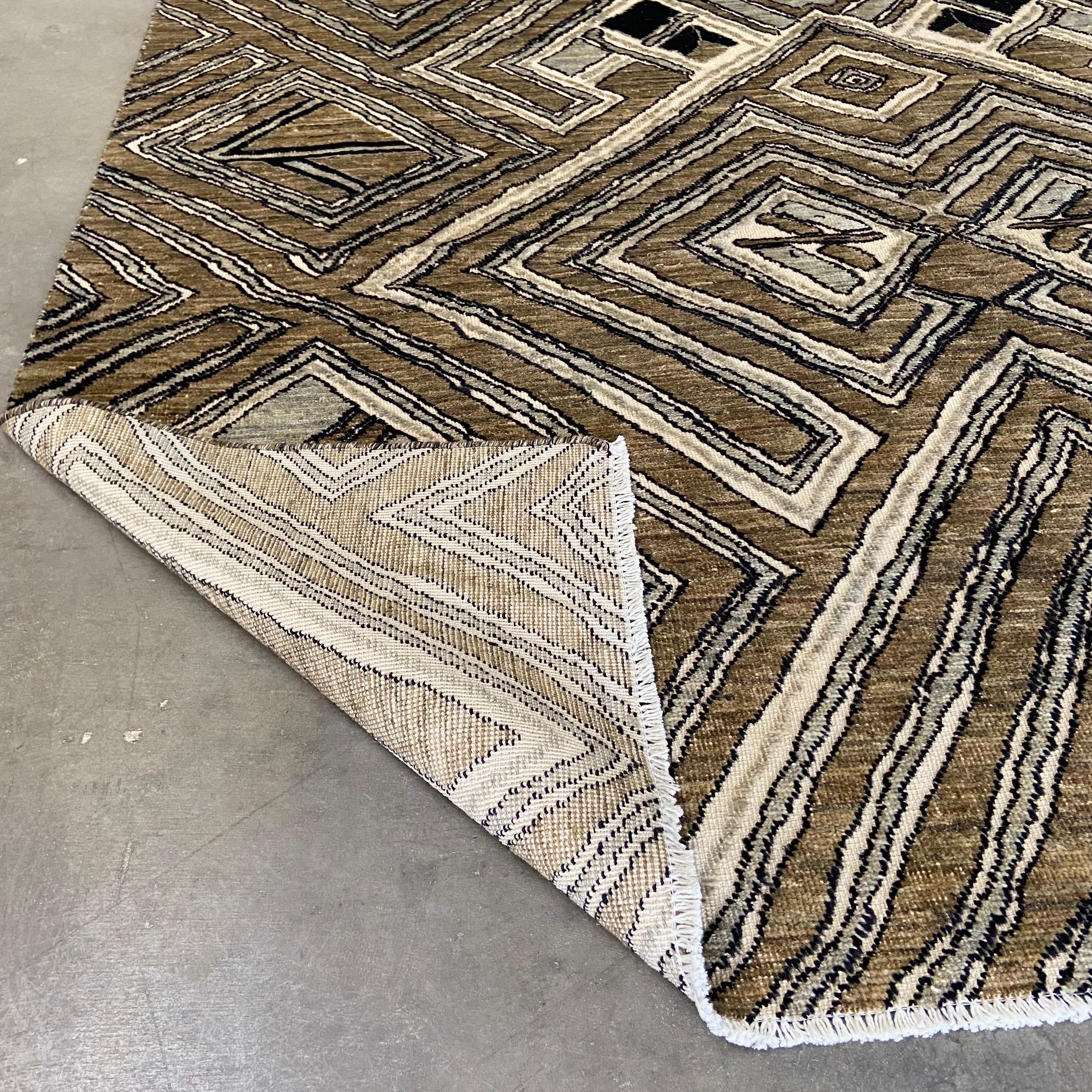 Custom Made Turkish Wool Rug in Brown Black and Gray In New Condition For Sale In Brea, CA
