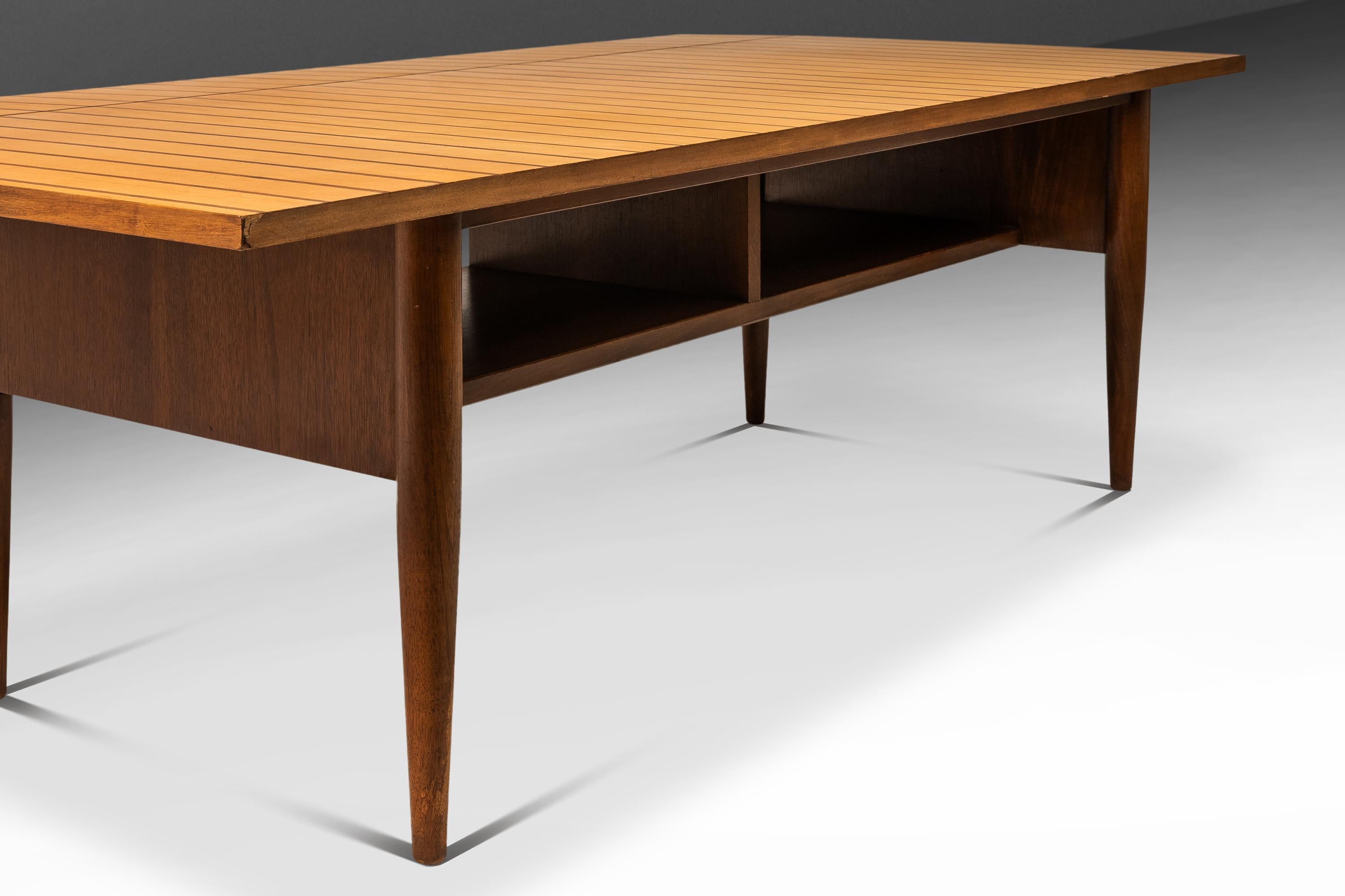 Custom-Made Two-Tone Coffee Table w/ Drop-Leaf in Maple & Walnut, USA, c. 1960s For Sale 7