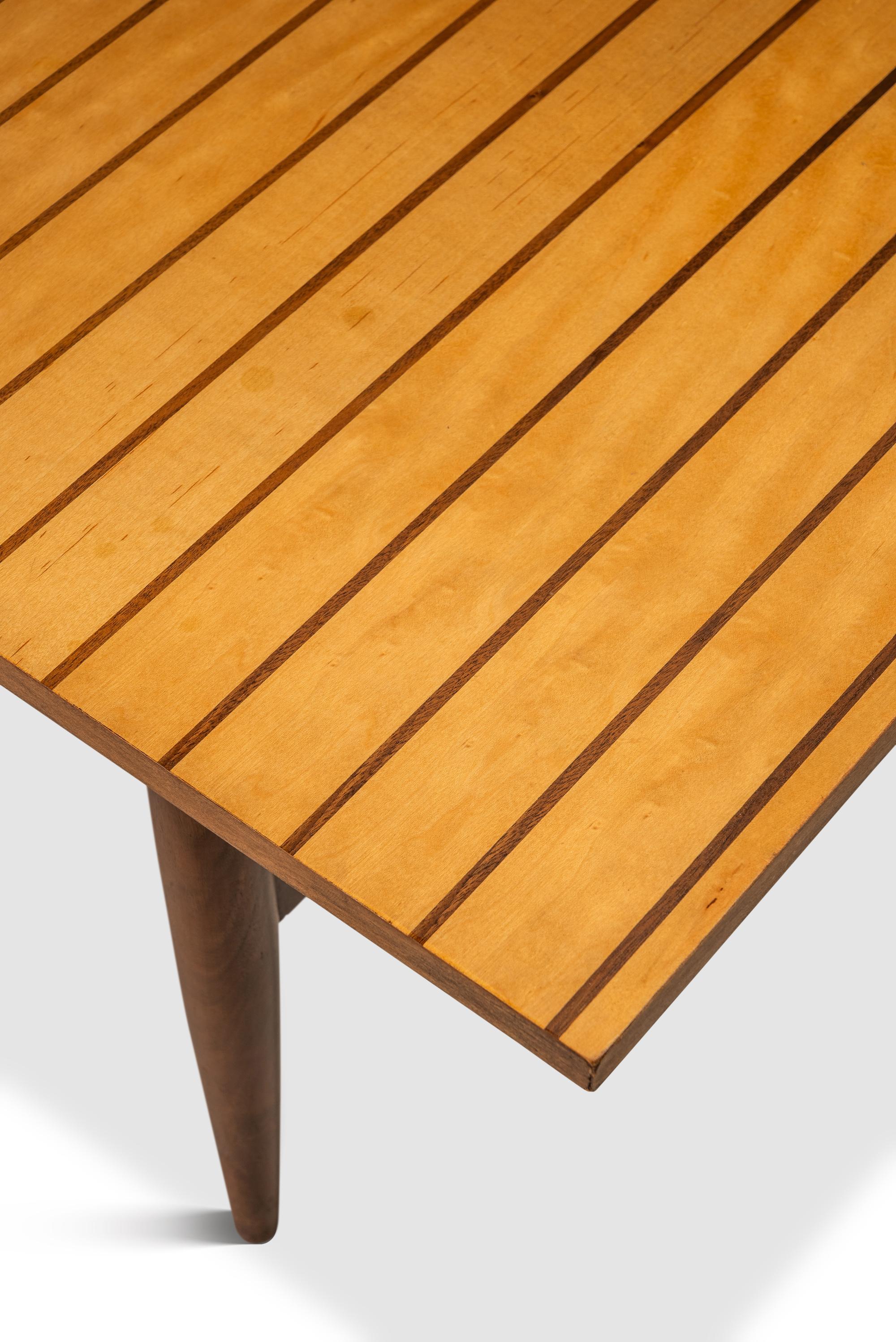 Custom-Made Two-Tone Coffee Table w/ Drop-Leaf in Maple & Walnut, USA, c. 1960s For Sale 9