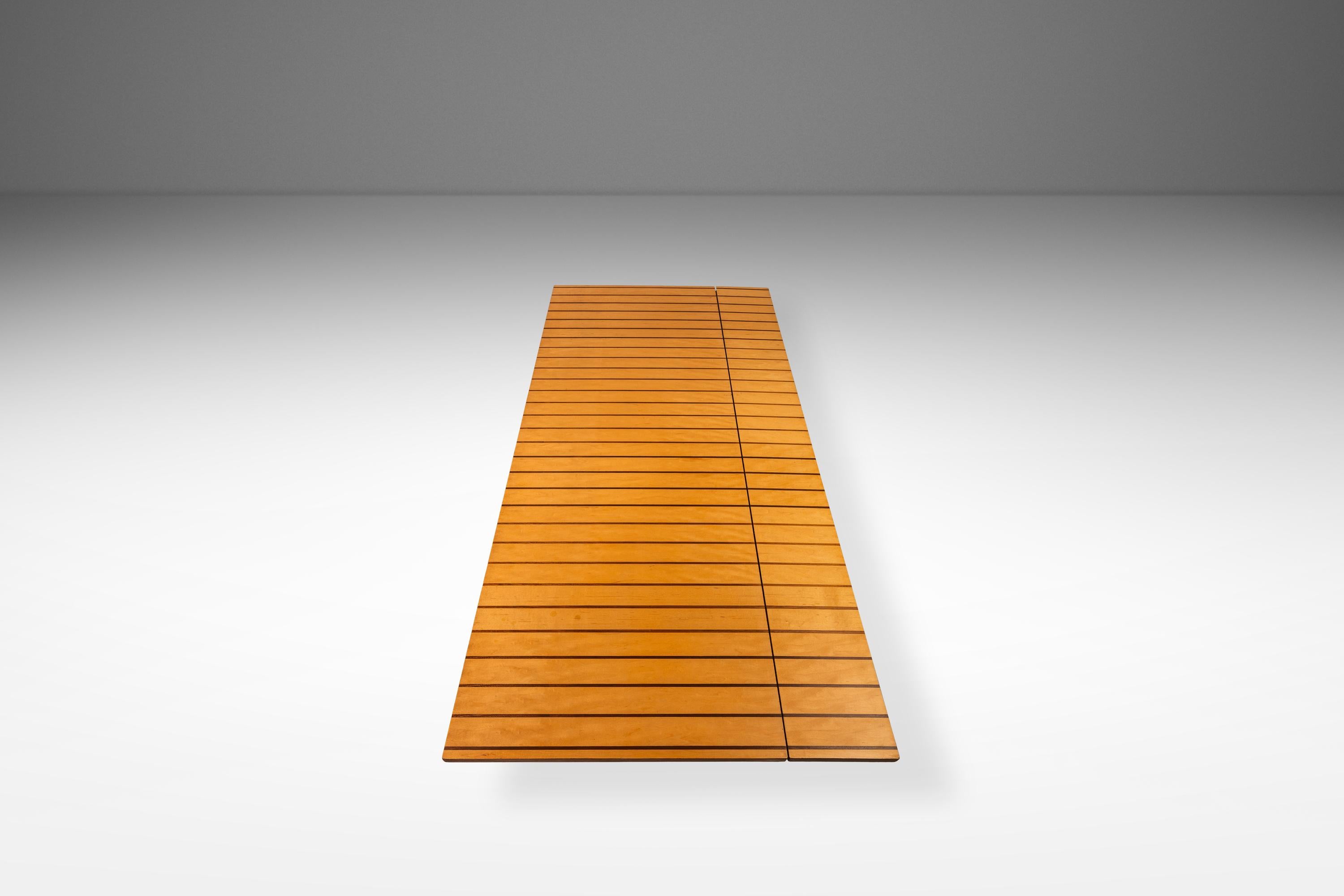 Custom-Made Two-Tone Coffee Table w/ Drop-Leaf in Maple & Walnut, USA, c. 1960s For Sale 1