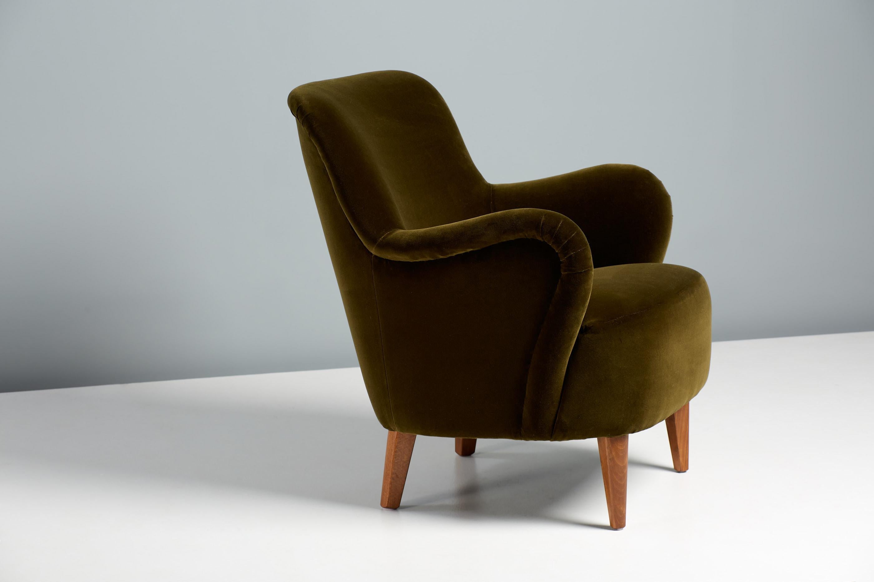 Albin Lounge Chair in Cotton Velvet by Dagmar For Sale 5