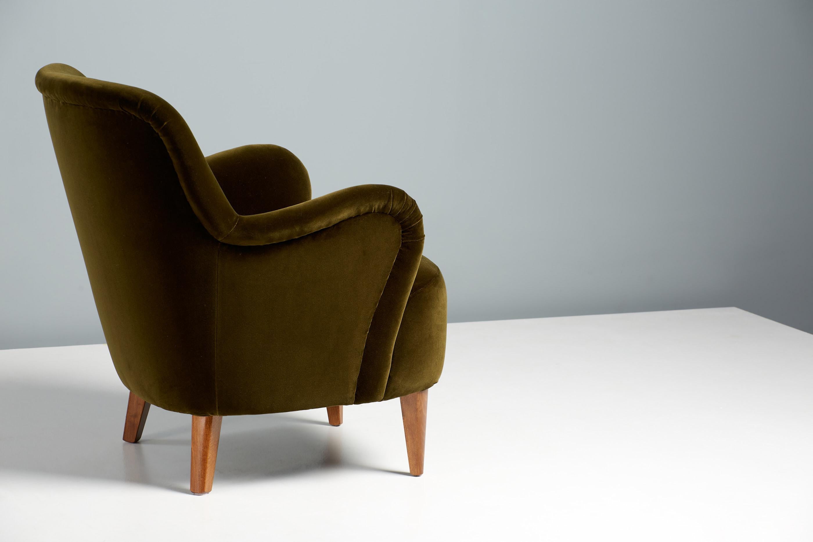 Albin Lounge Chair in Cotton Velvet by Dagmar For Sale 4