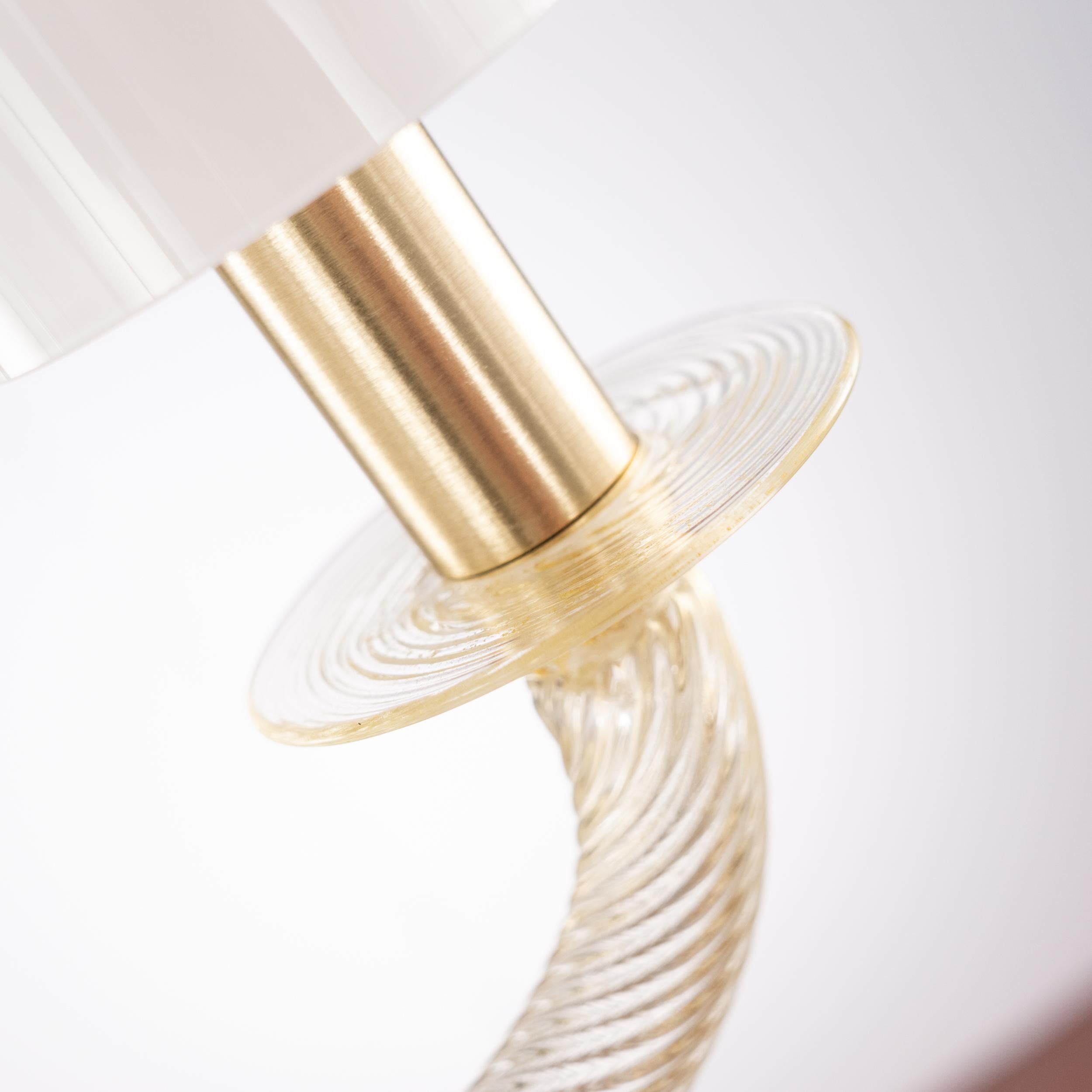 Lampadario veneziano su misura a 7 bracci in vetro di Murano oro Tribeca di Multiforme in vendita 1