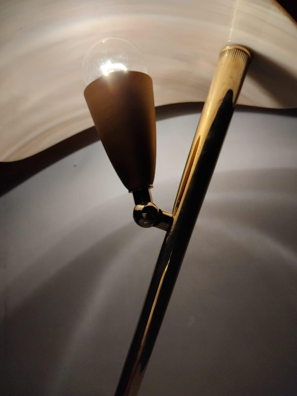 CUSTOM MADE - Lampe de table en verre et laiton, Italie 1970 / 1980's Bon état - En vente à Trieste, IT