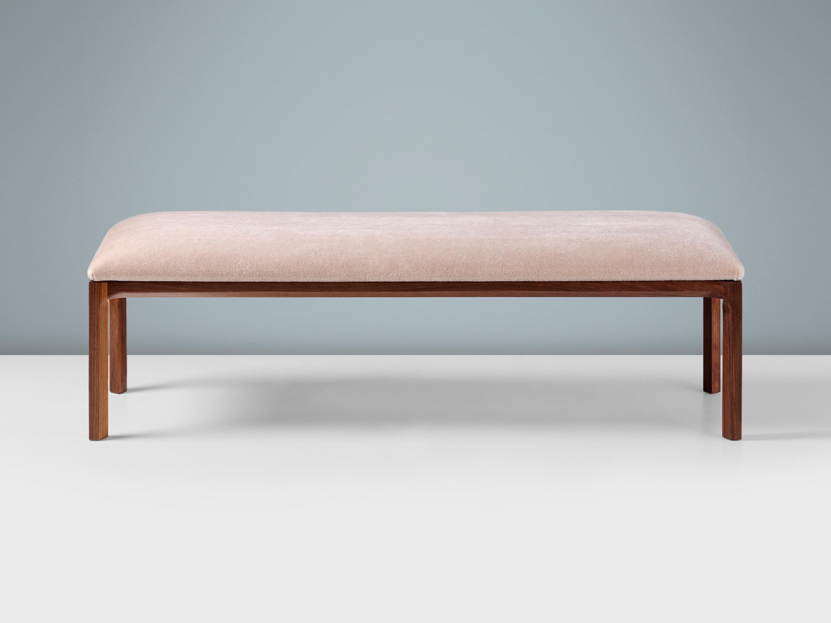 Scandinave moderne Banc Kai Kristiansen en noyer et velours de mohair en vente