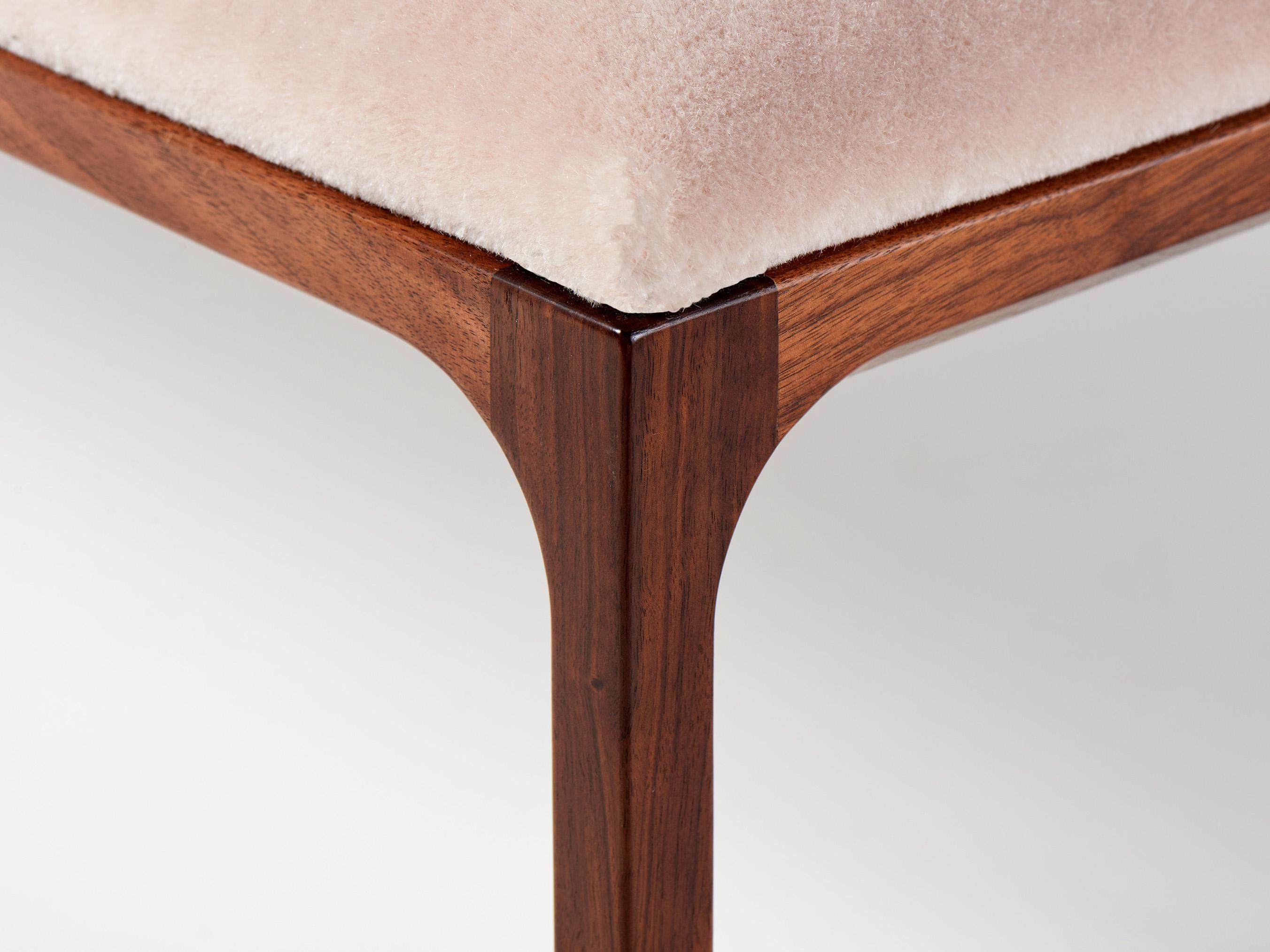 Mohair Banc Kai Kristiansen en noyer et velours de mohair en vente