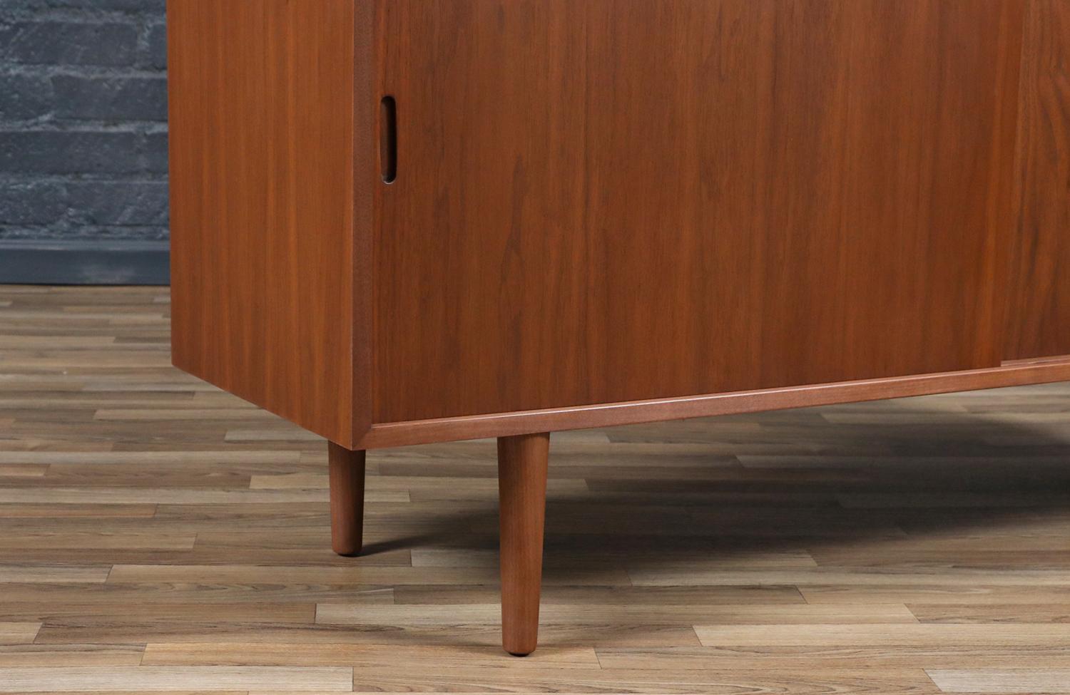 Custom Made Walnut Credenza w/ Sliding Doors by Danish Modern LA For Sale 6