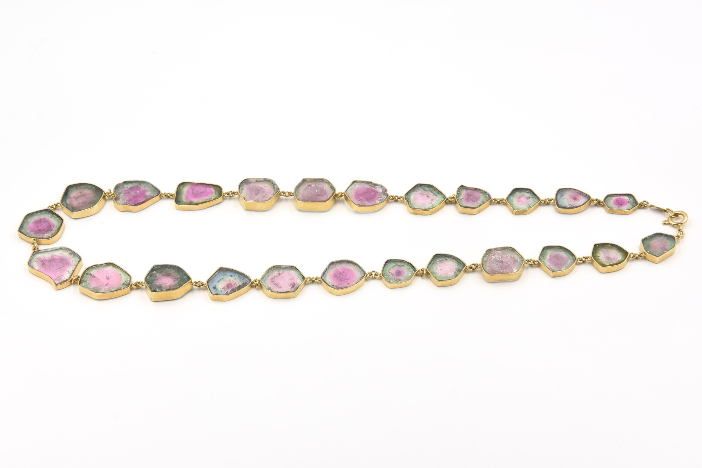 Collar de oro con turmalina de sandía hecho a medida Corte mixto